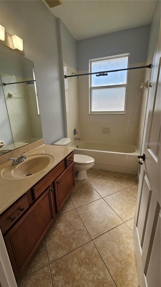 317 E BLUE WATER EDGE DR photo 4