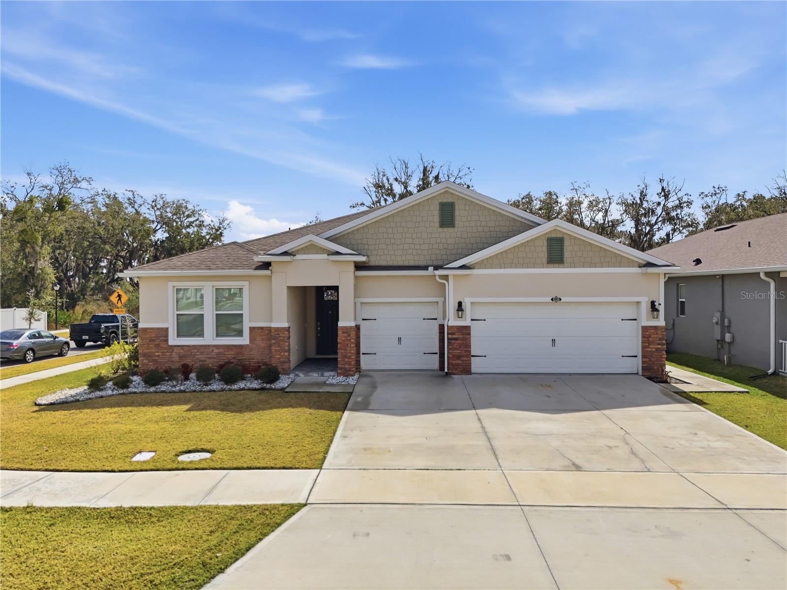 1636 BARBERRY DR photo 2