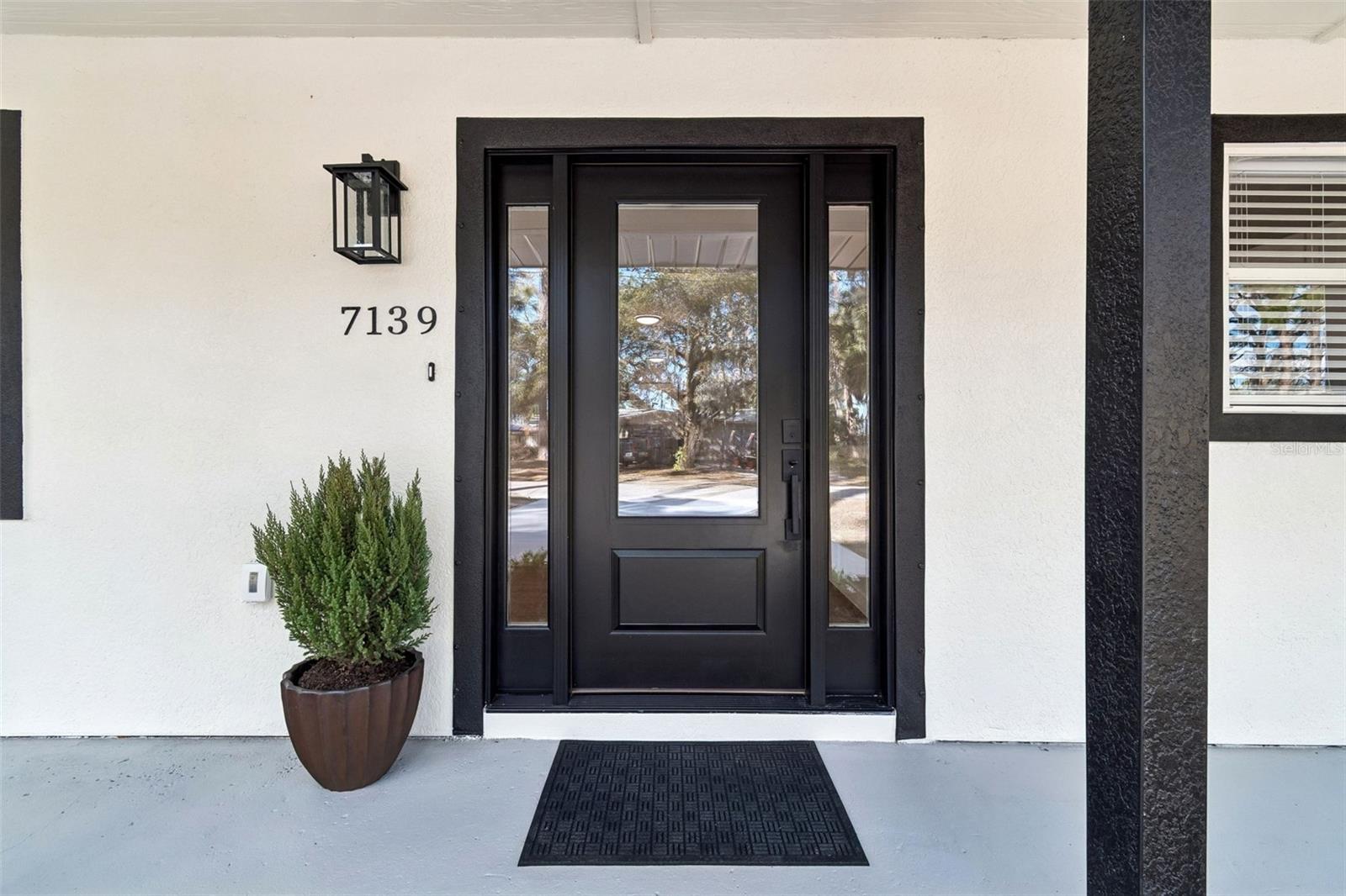 7139 PINEWOOD DR photo 3