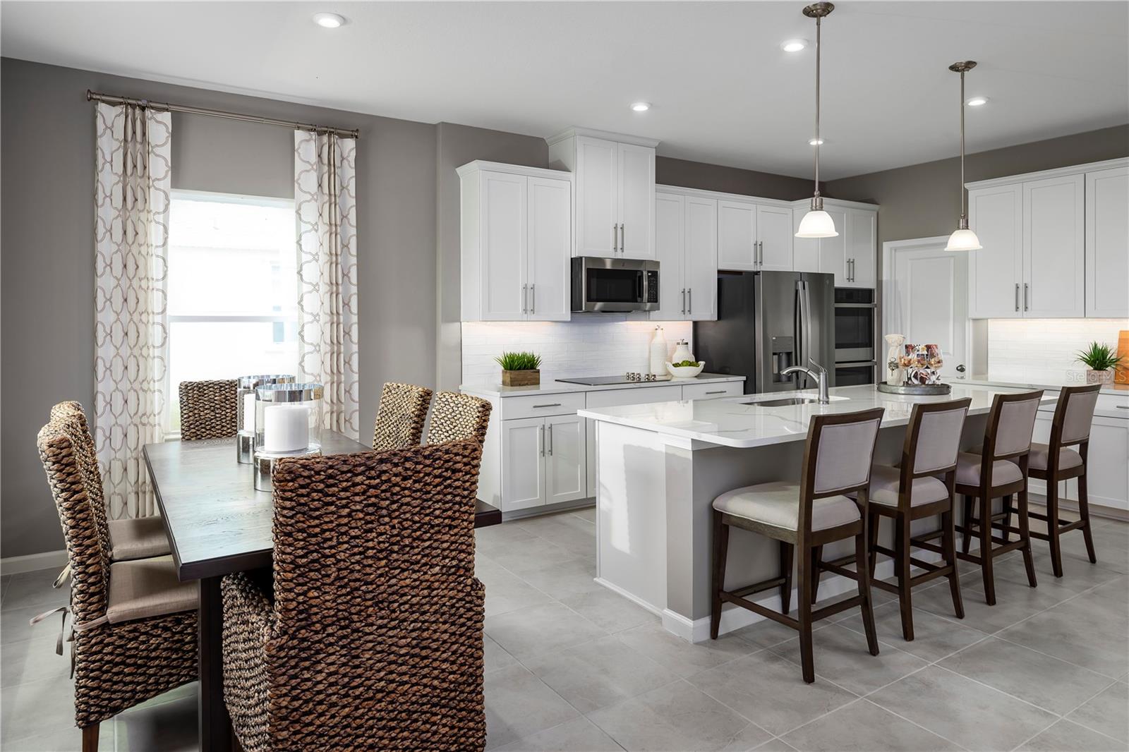 2434 LANDING DR photo 4