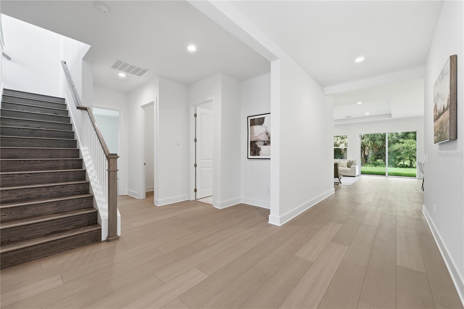 1031 GLORYLAND CT photo 3