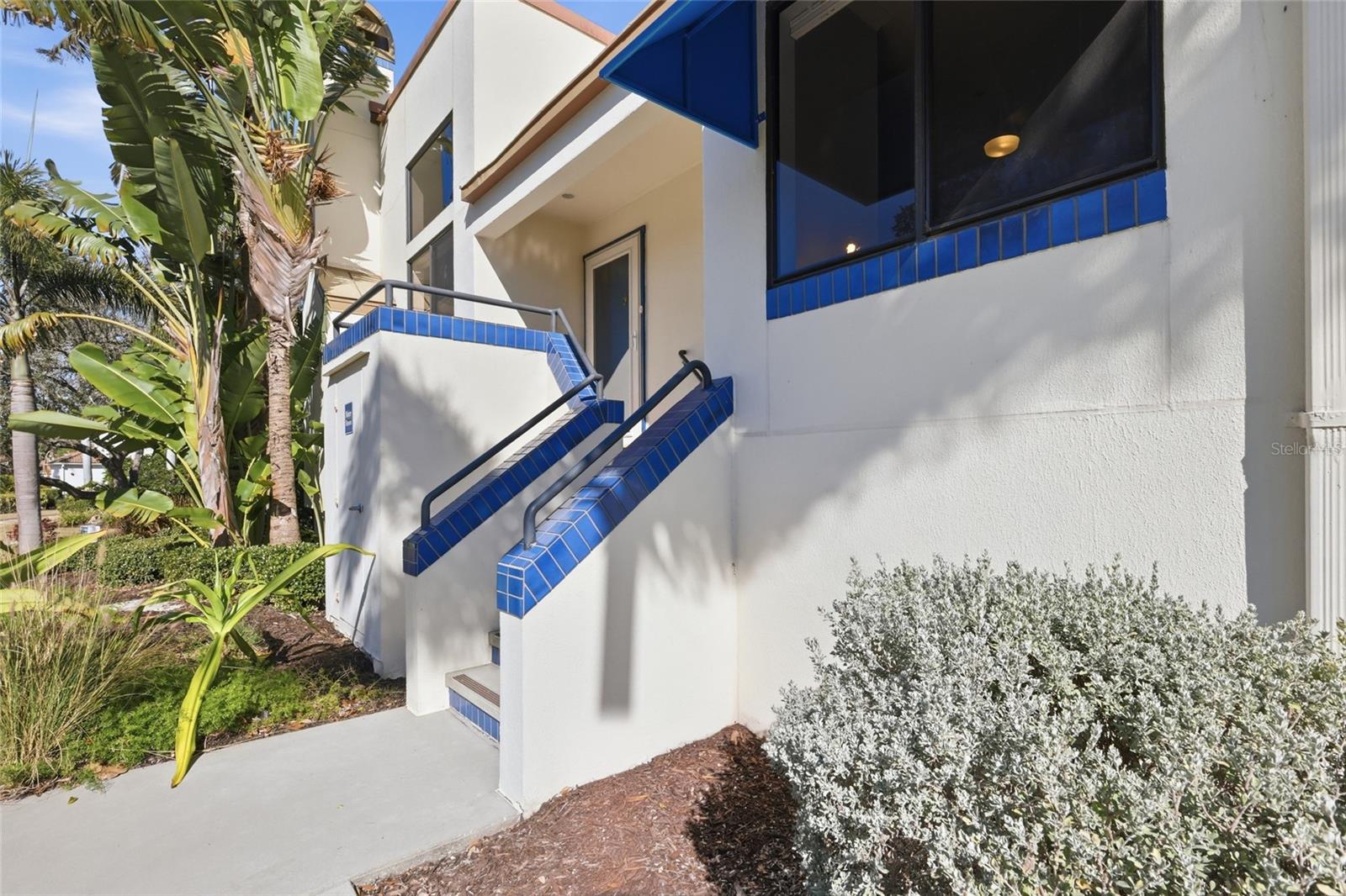 1912 HARBOURSIDE DR #604 photo 3