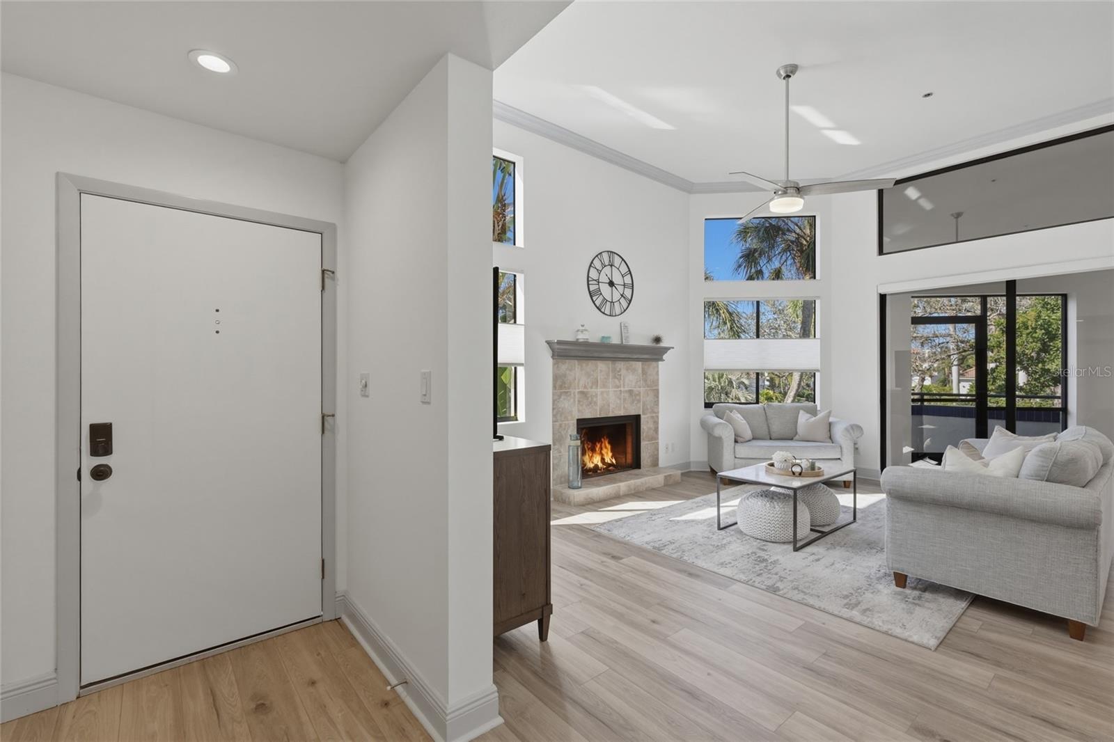 1912 HARBOURSIDE DR #604 photo 4