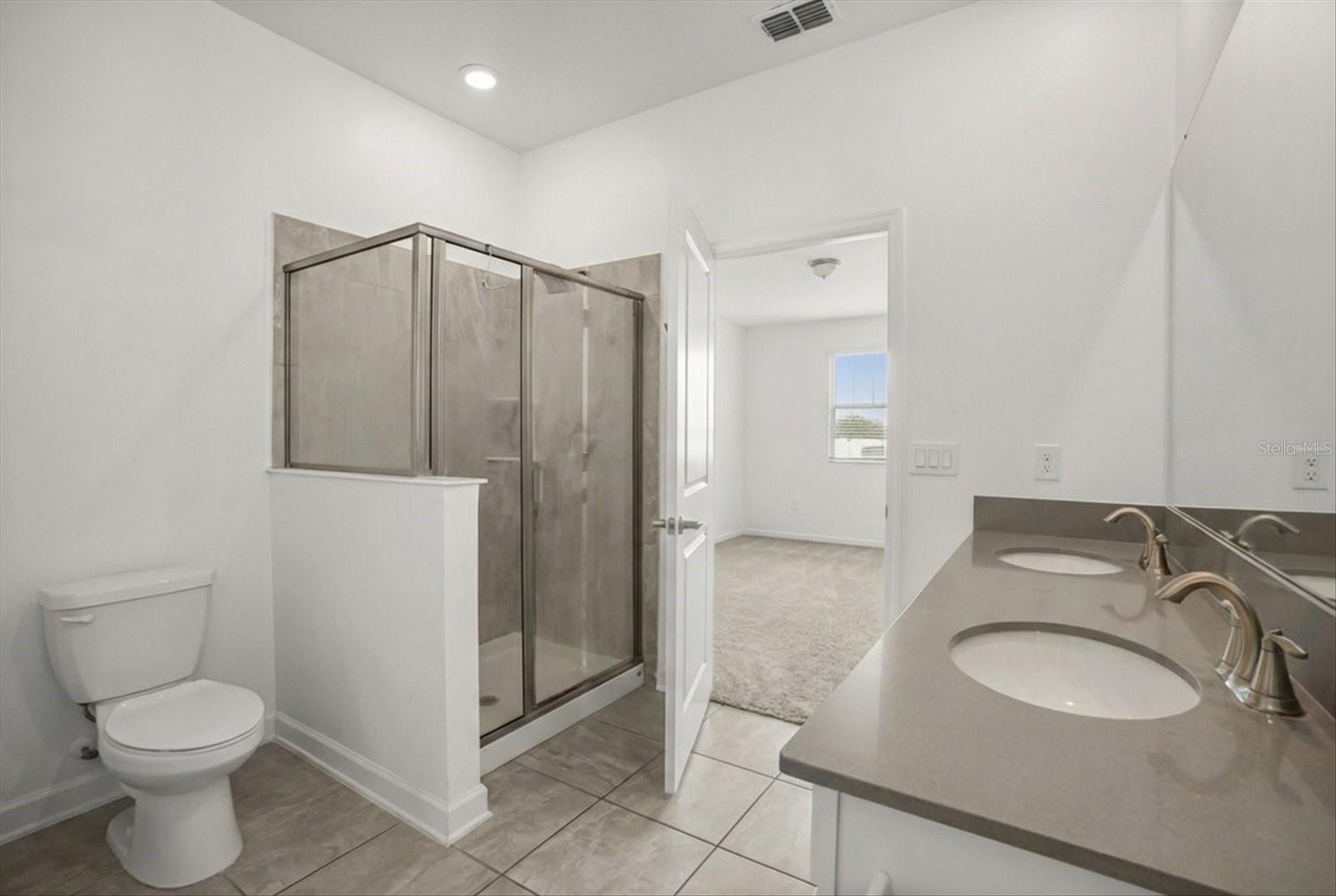 2999 ADDISON BLVD photo 5