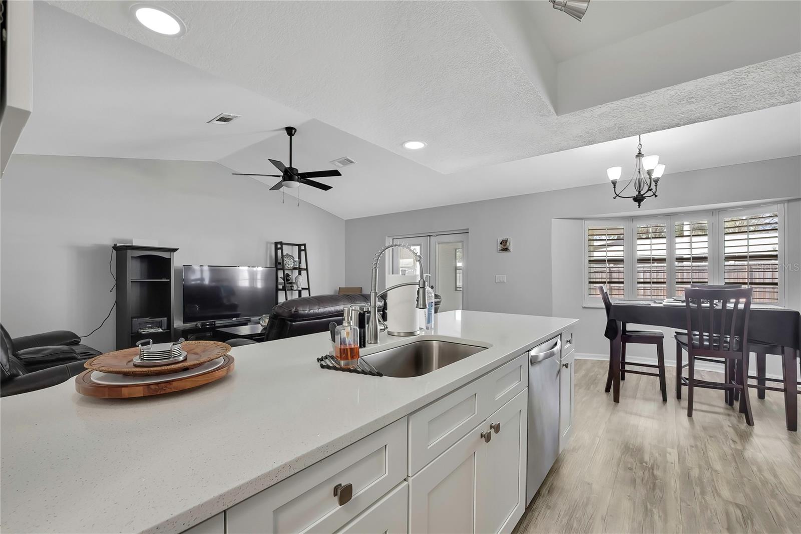 3743 MERIDEAN PL photo 5
