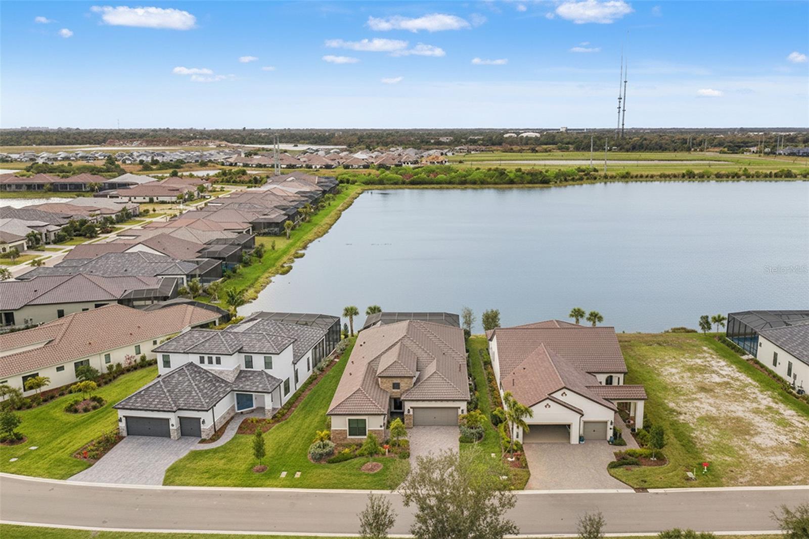 496 BOCELLI DR photo 2