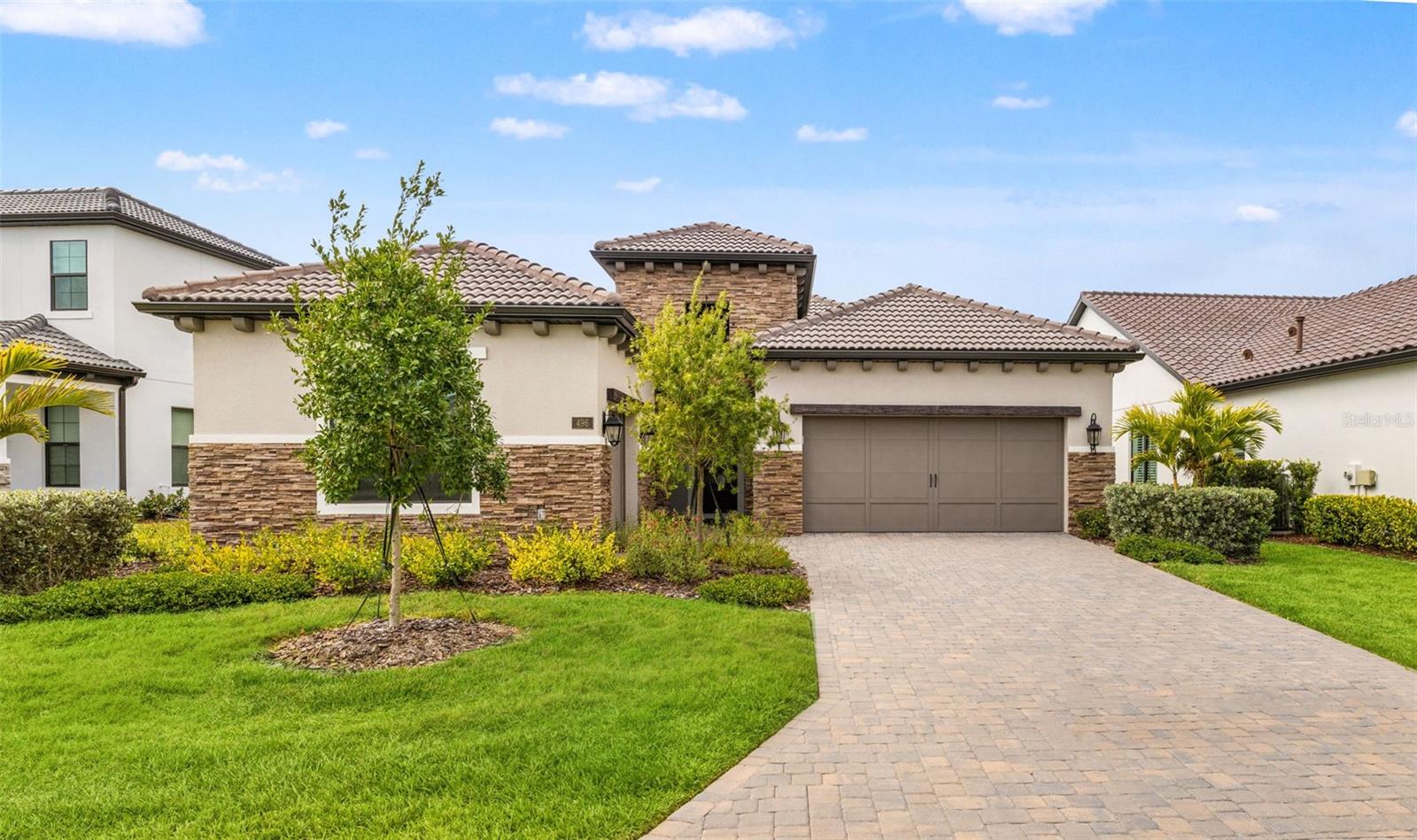 496 BOCELLI DR photo 4