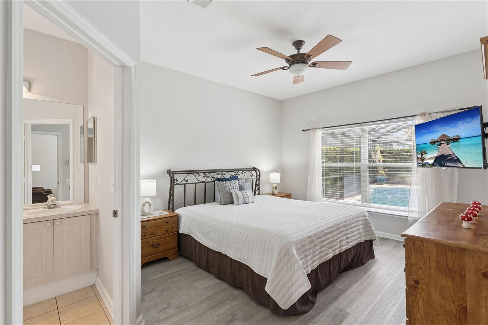 8152 SUN PALM DRIVE photo 4