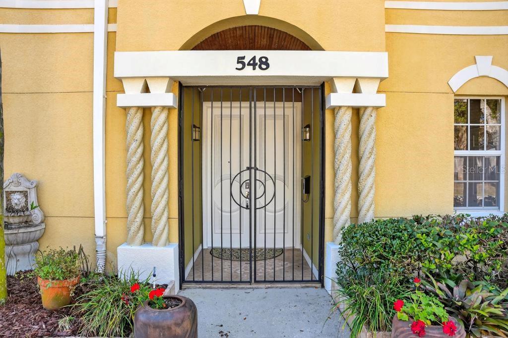 548 S HYER AVE #1 photo 2