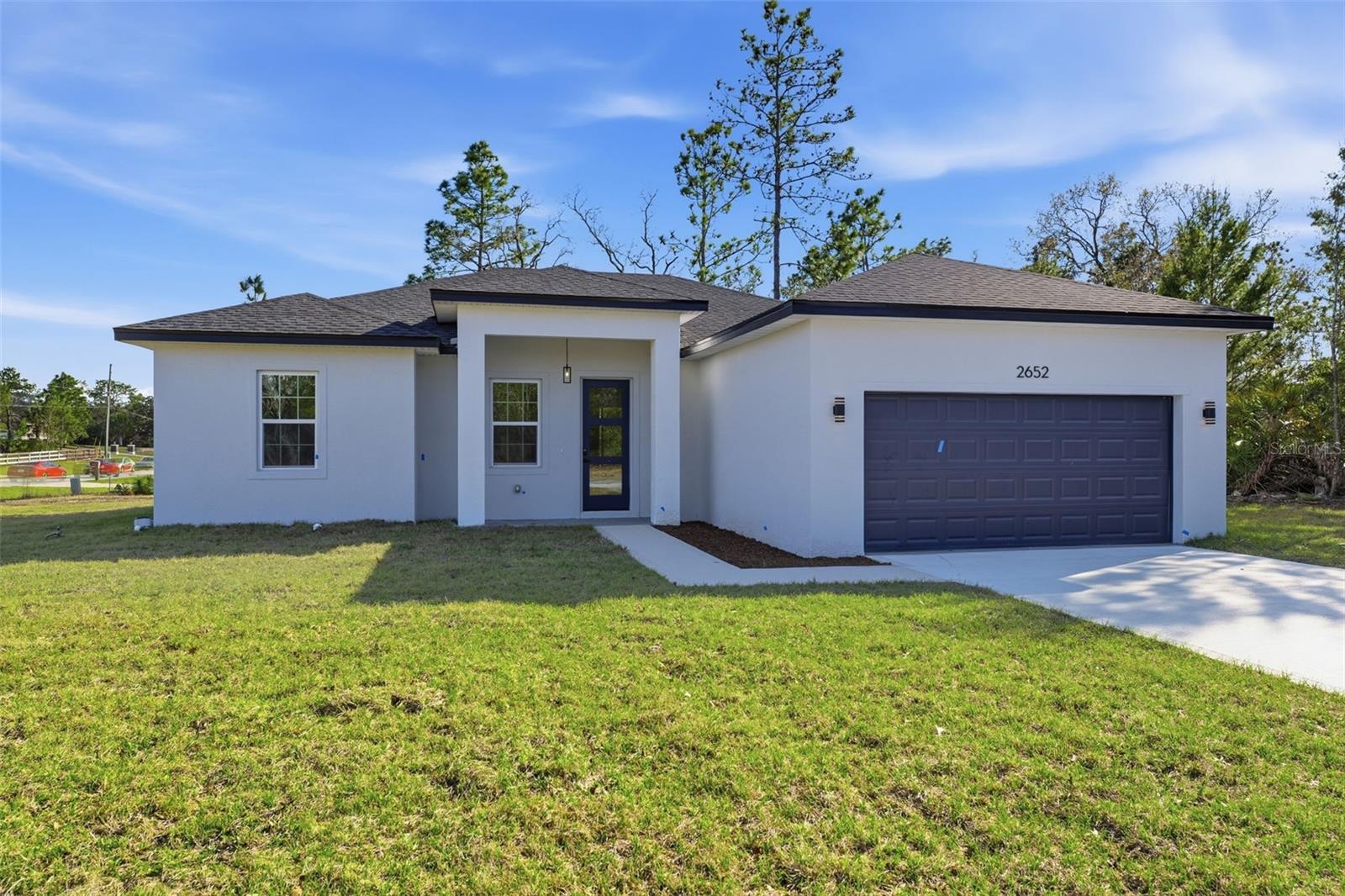 2652 W PARAGON LN photo 2