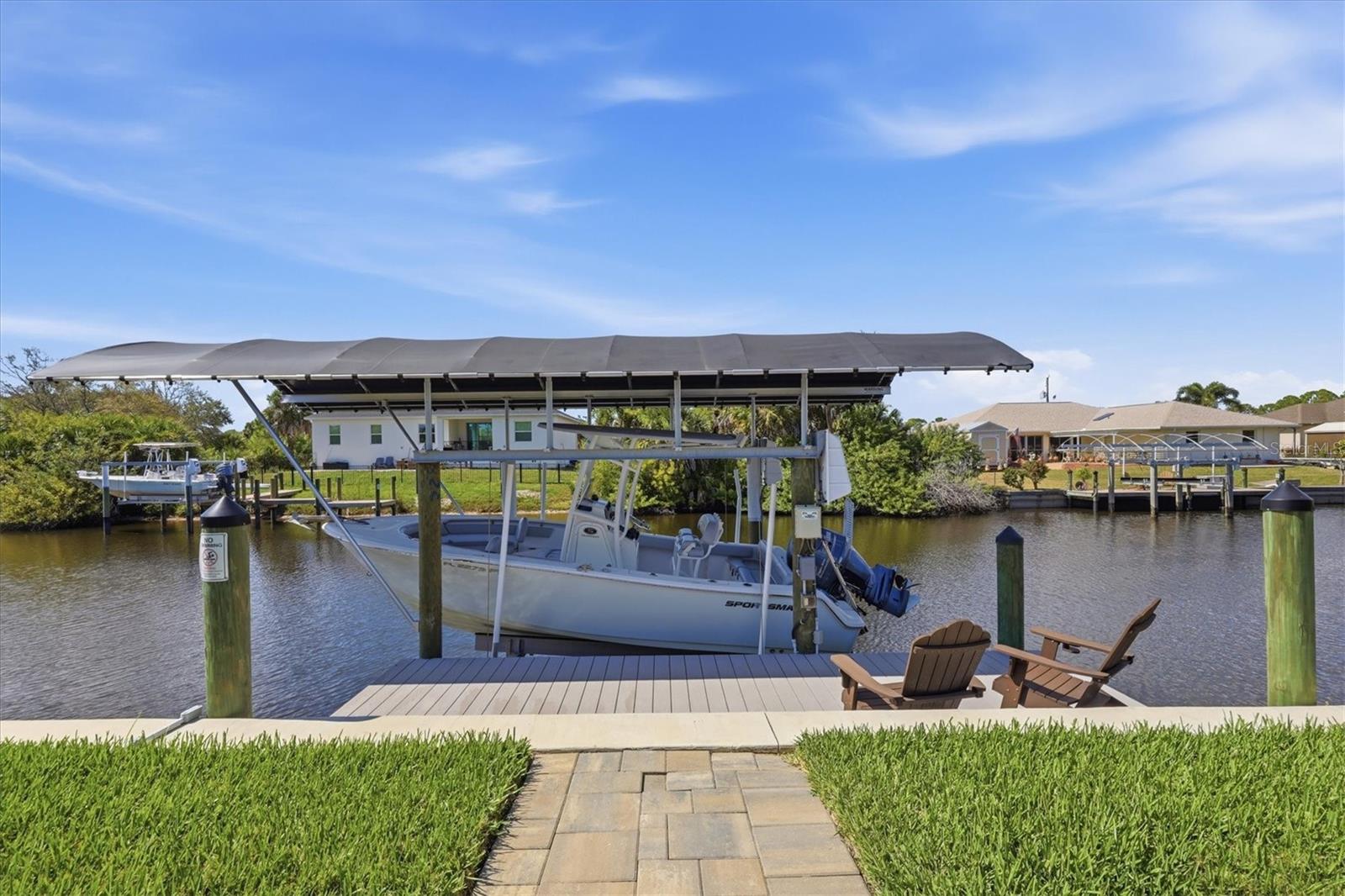 1022 BEEKMAN CIR photo 3