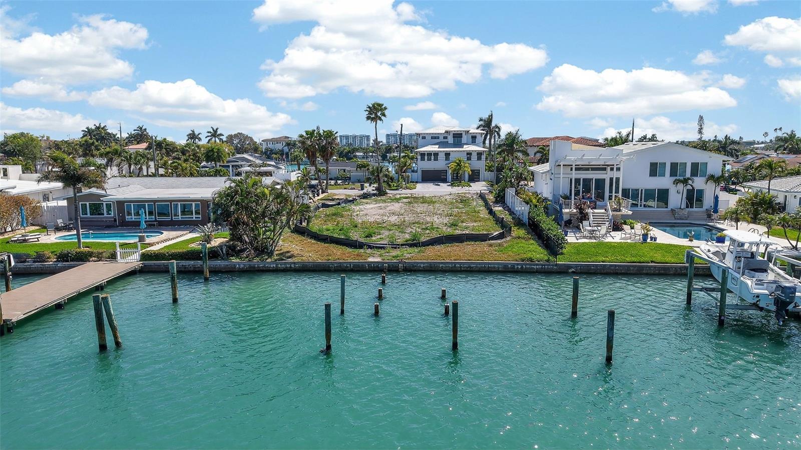 27 DOLPHIN DR photo 3