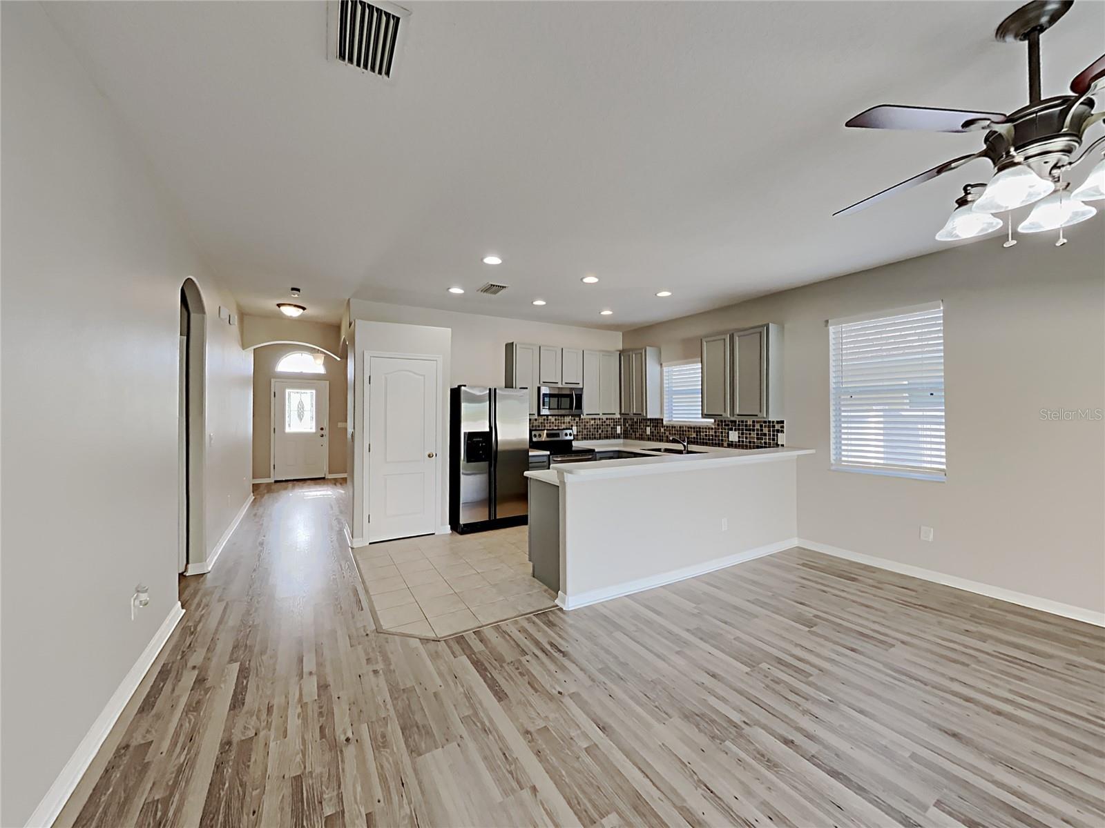 4020 LANGDRUM DR photo 2