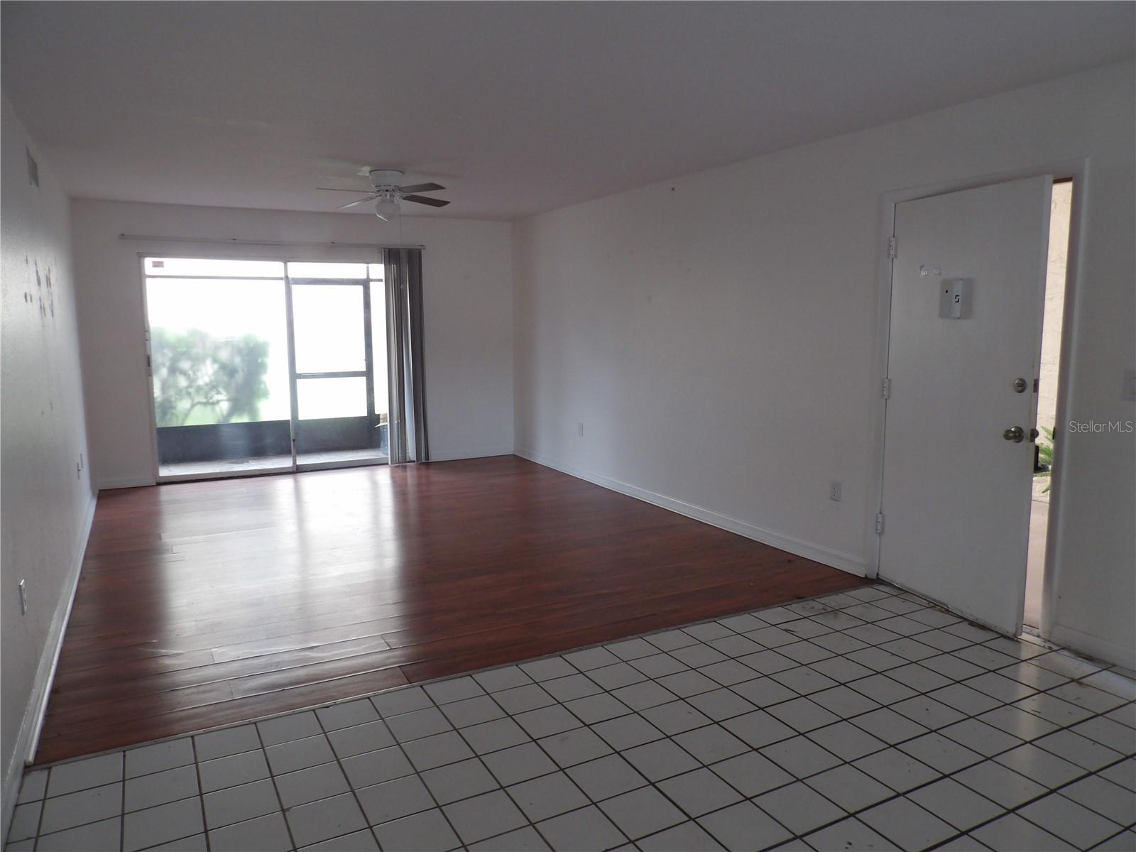 3836 N LAKE DR #119 photo 4