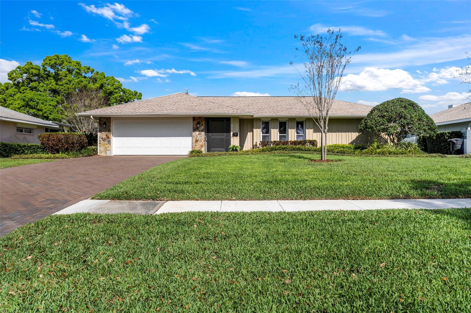 511 RIVIERA BAY DR NE photo 2
