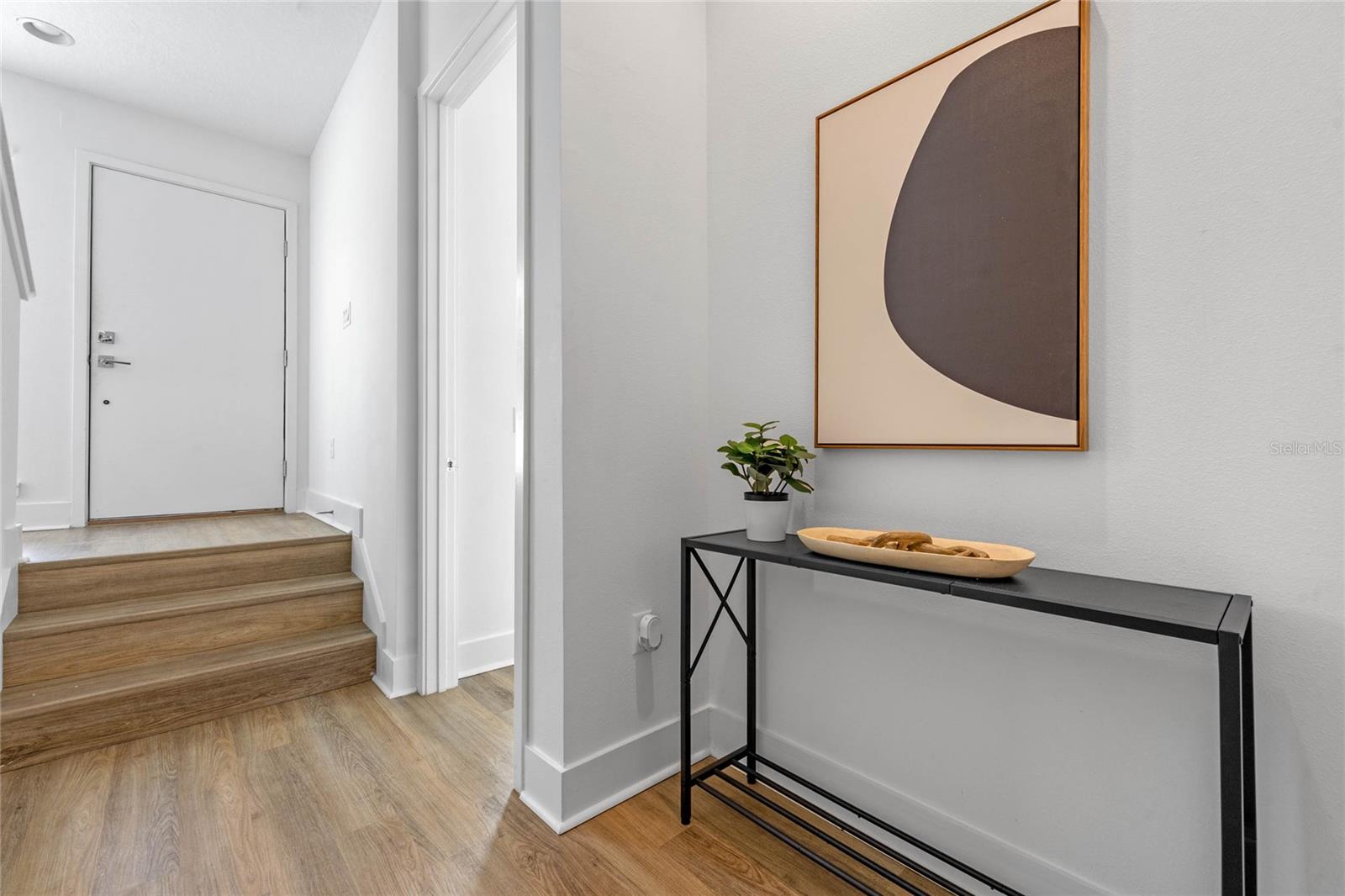 52 W HARDING ST #A photo 5