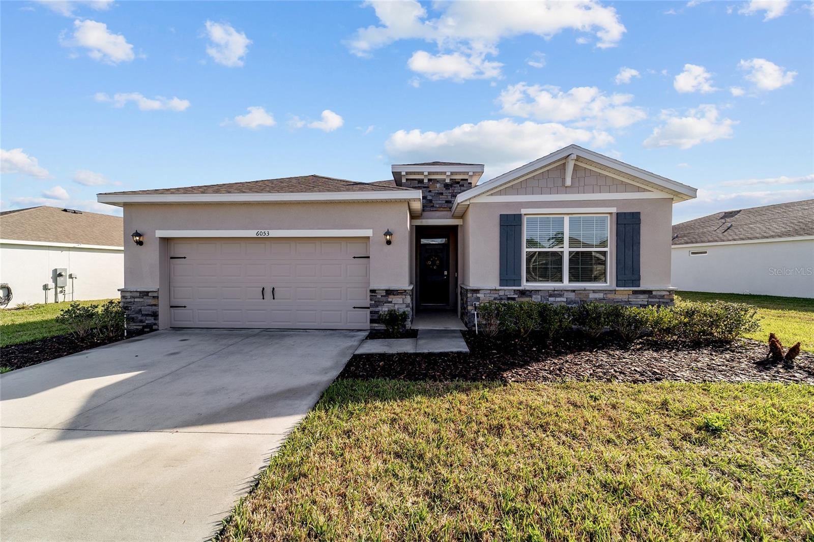 6053 SW 93RD LOOP photo 2