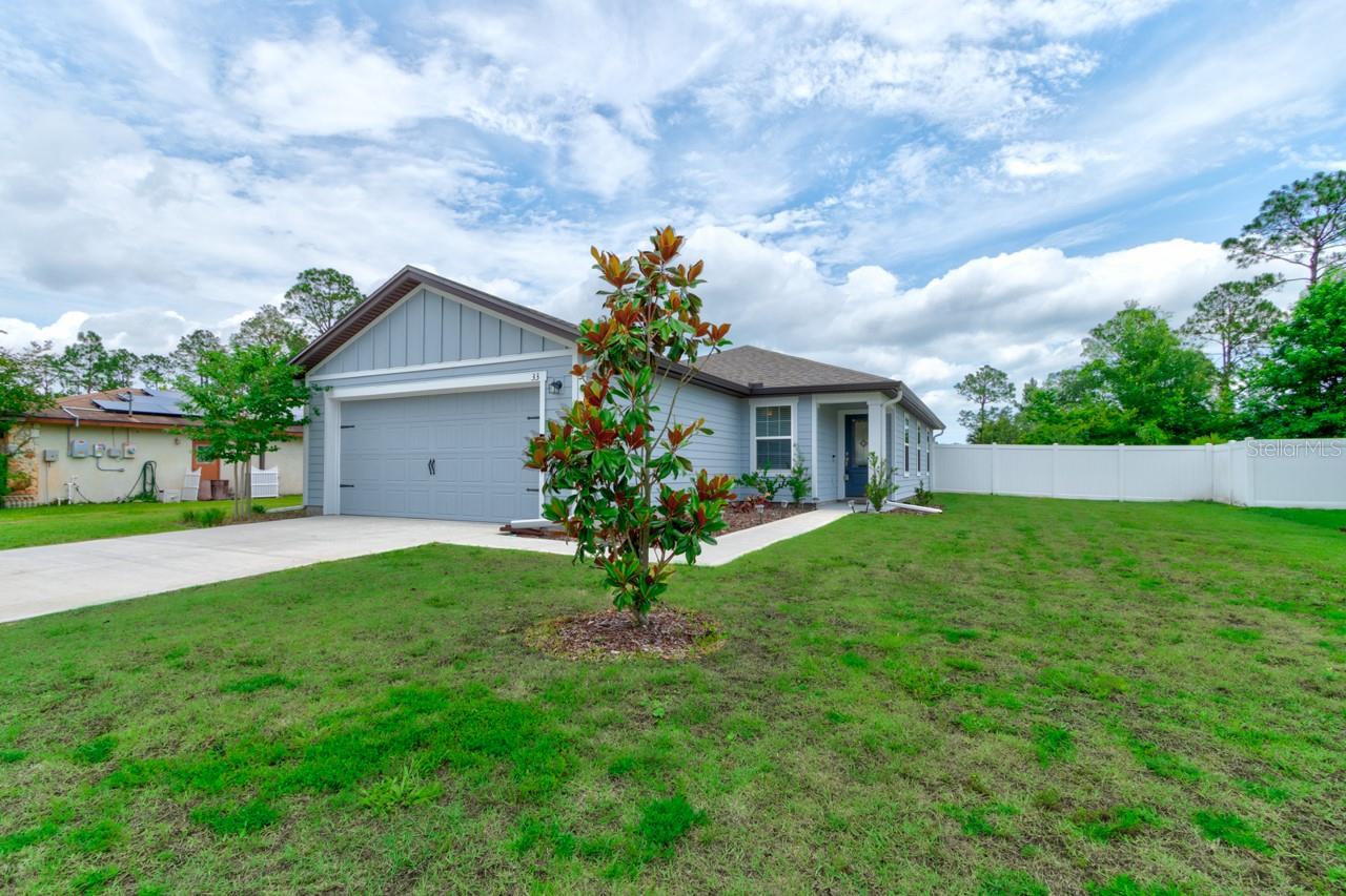 33 PINE CROFT LN — home for sale