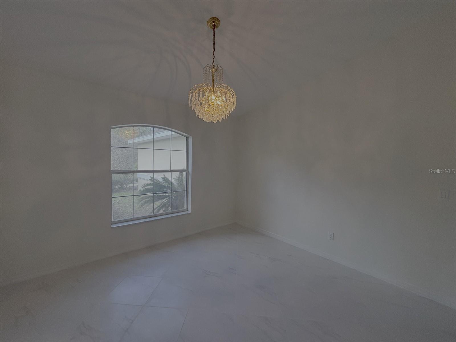 11435 SW 140TH AVE photo 3