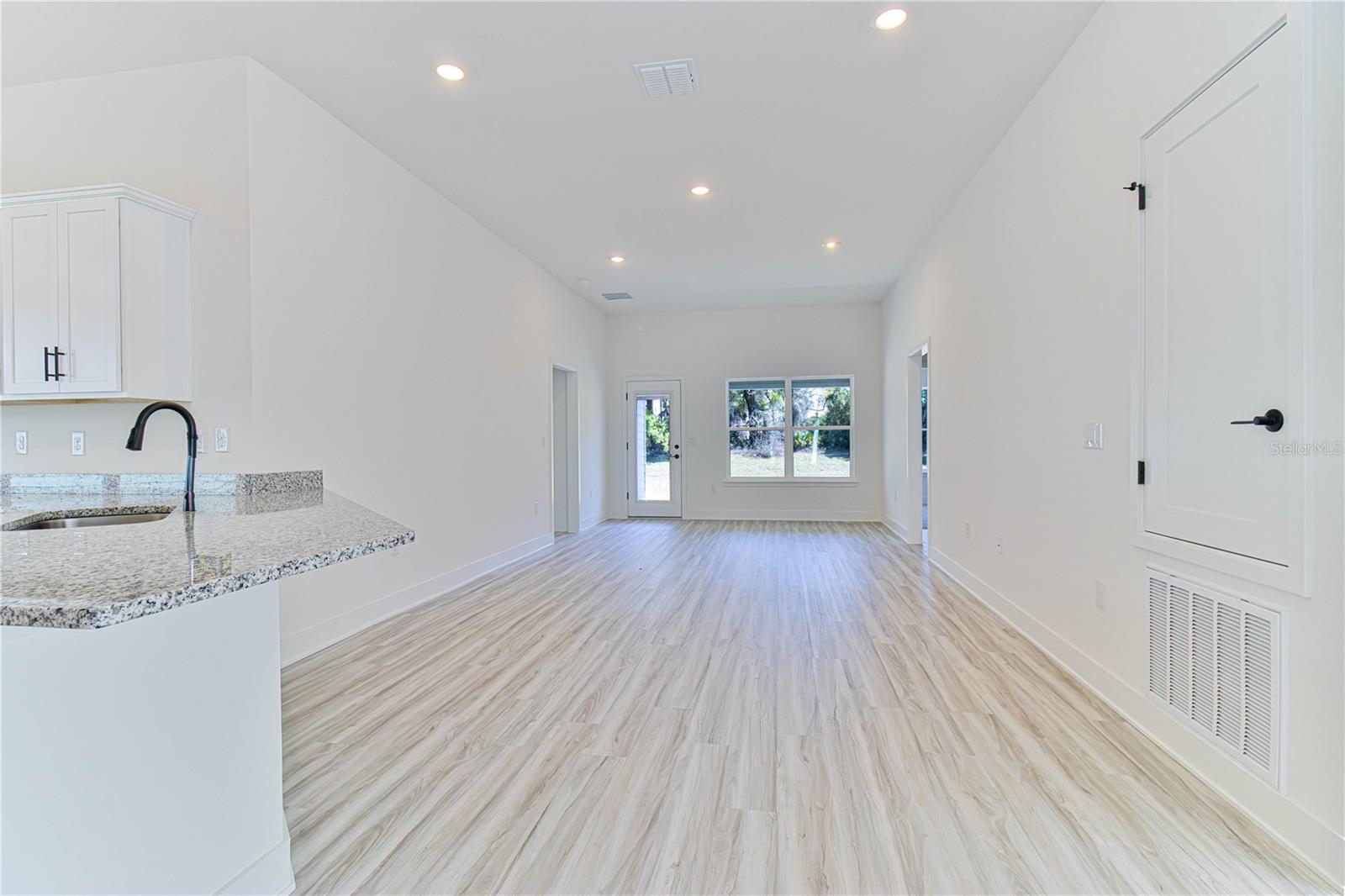 16881 NW 176TH WAY photo 5