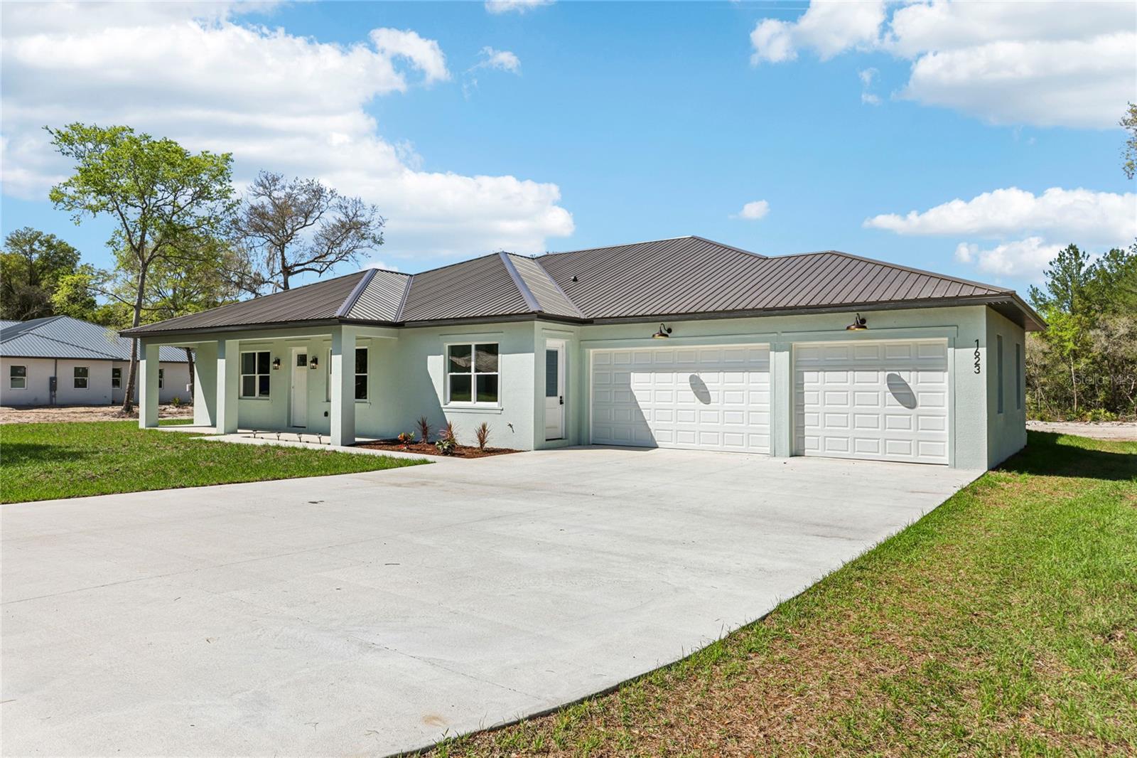 351 MITNIK DR photo 2