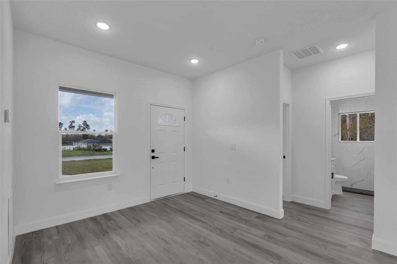 2211 SW 153RD PLACE photo 3