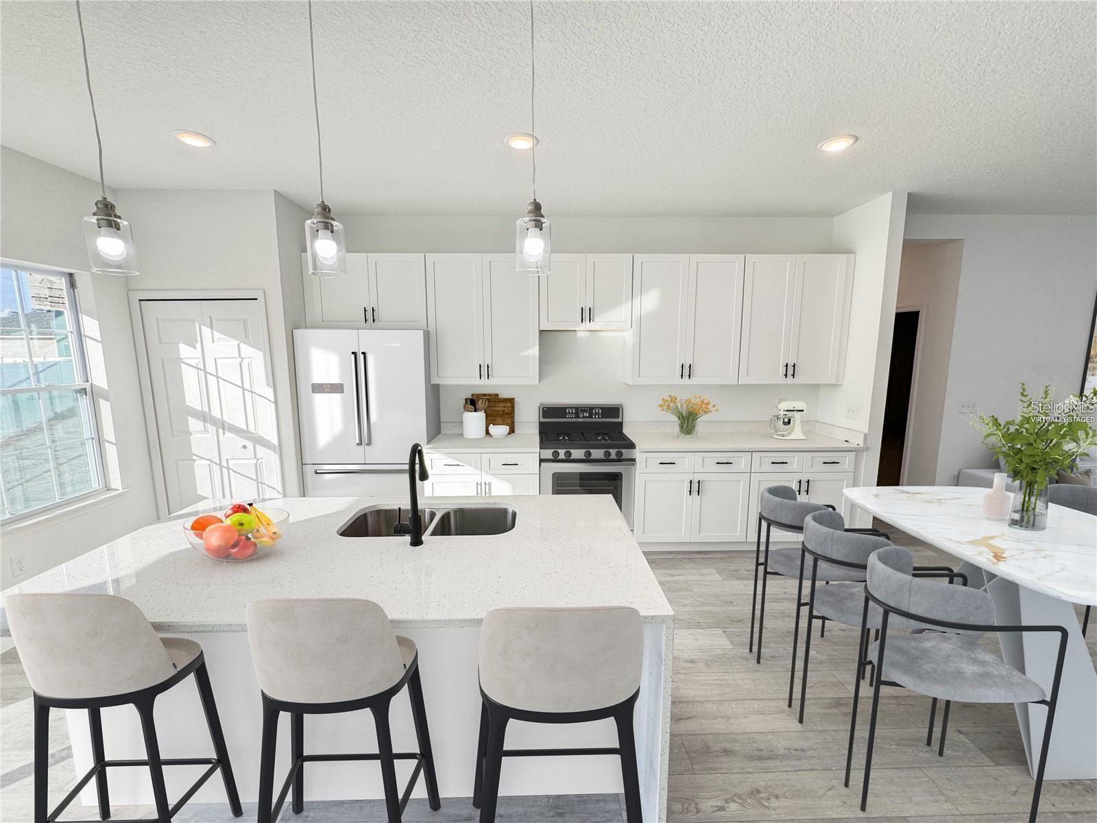 572 W BLUSTER PL photo 4