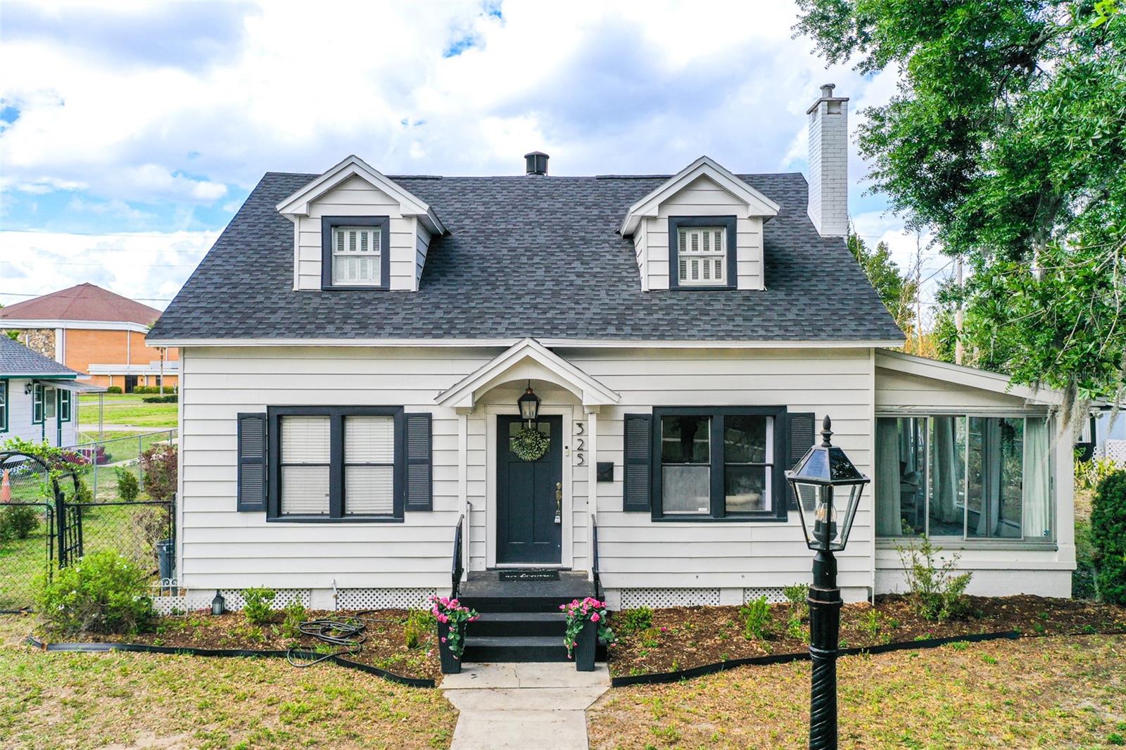 325 E JOHNSON AVE — home for sale