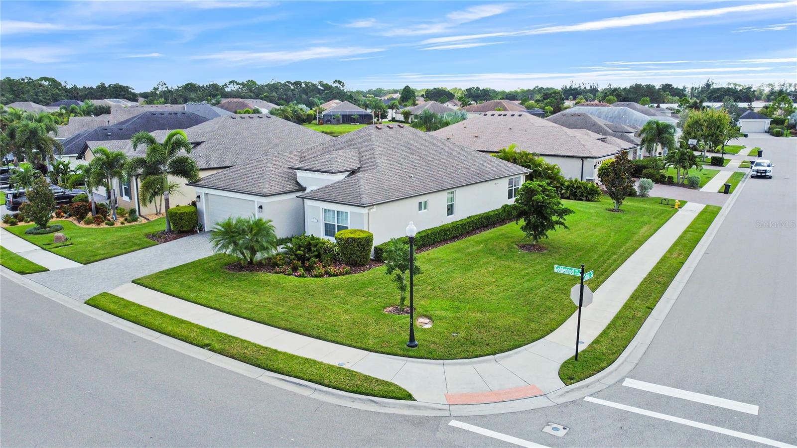 12022 GOLDENROD AVE photo 5