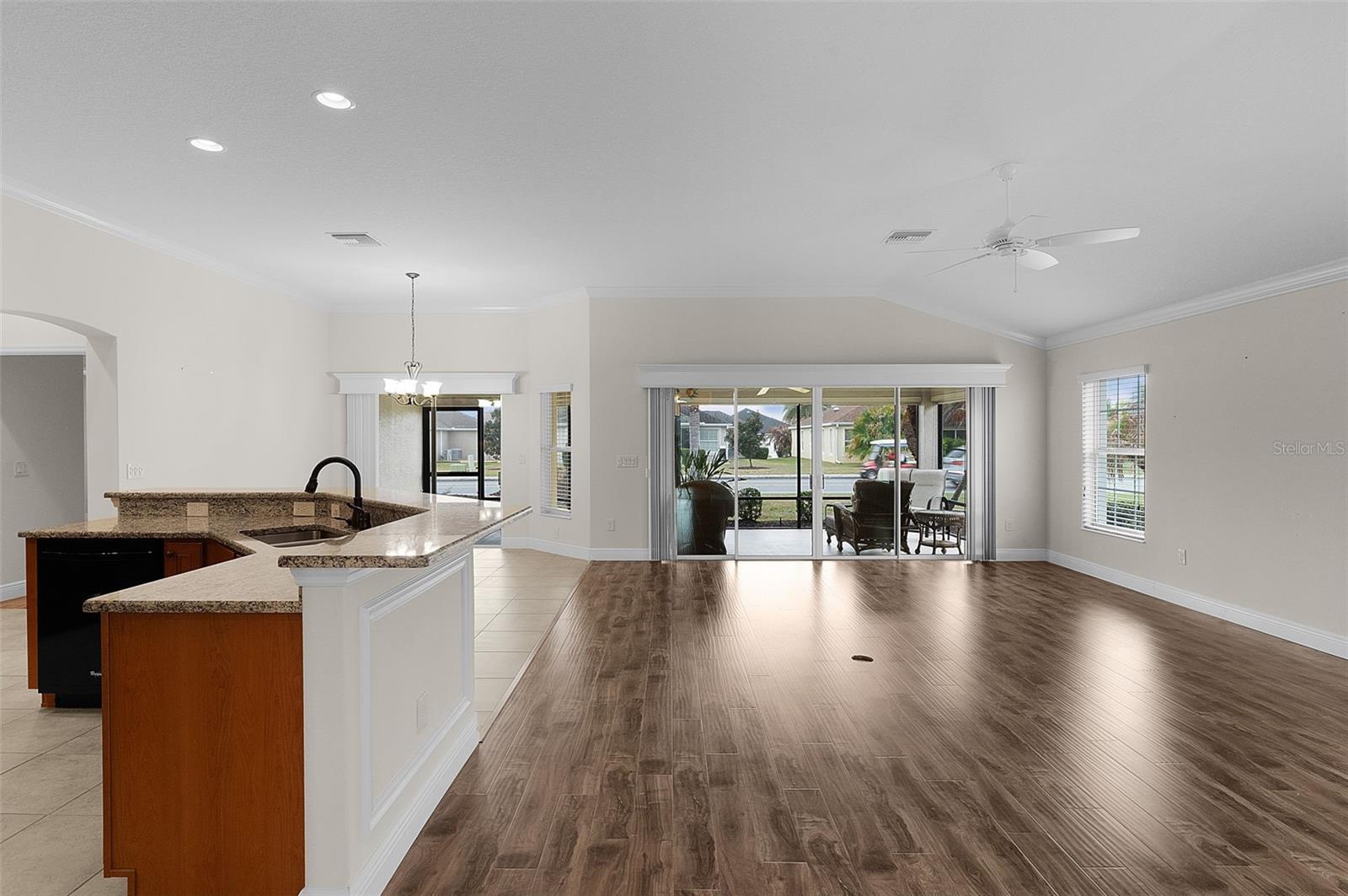 2028 GLENARDEN PATH photo 4