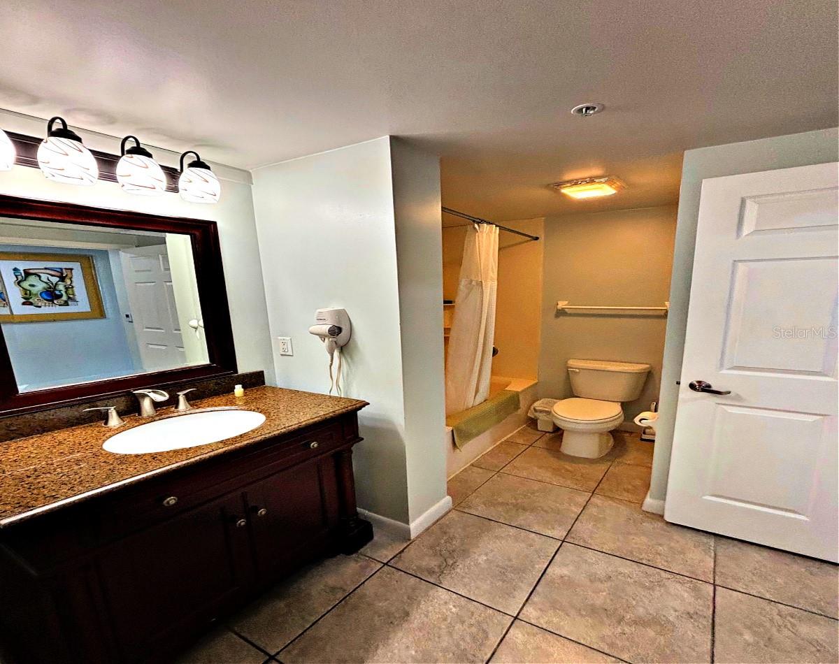 300 N ATLANTIC AVE #1908 photo 5