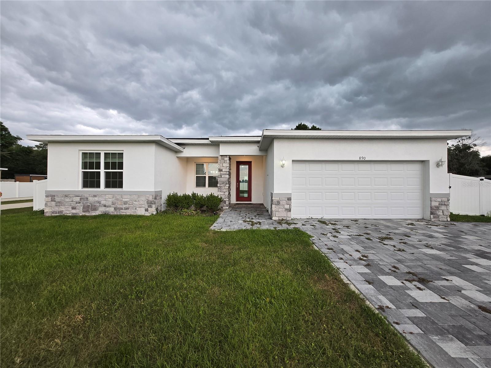 Single Family Residence