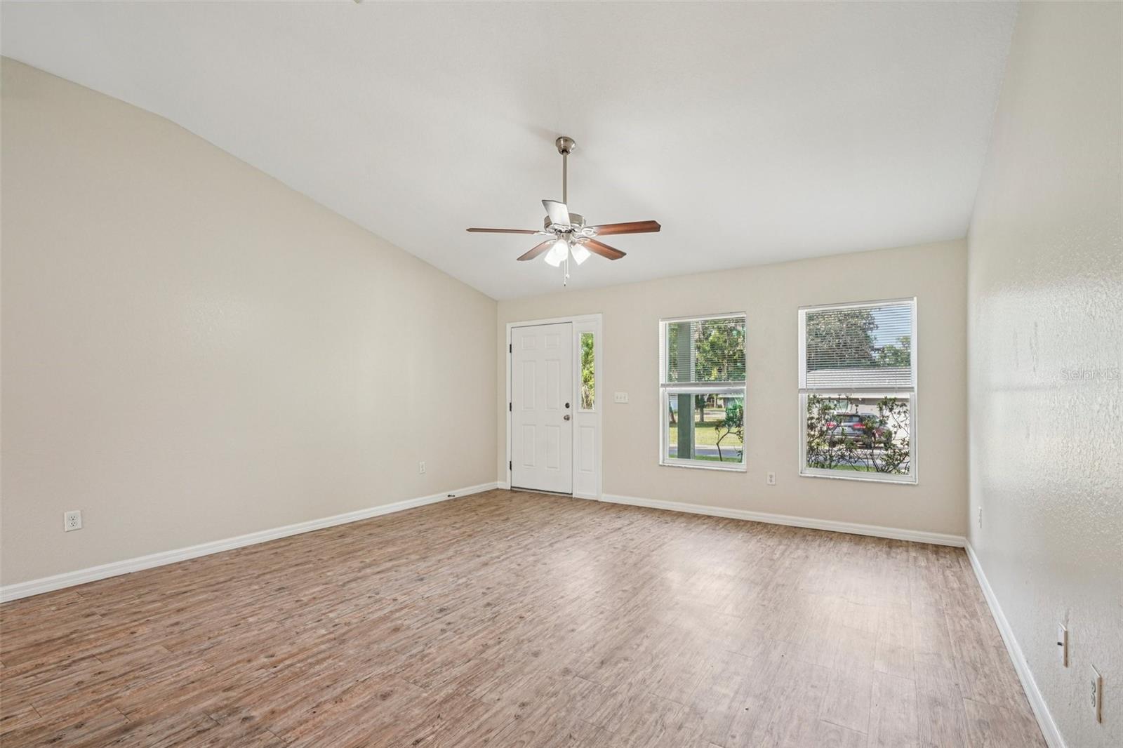 40 JUNIPER TRL photo 3