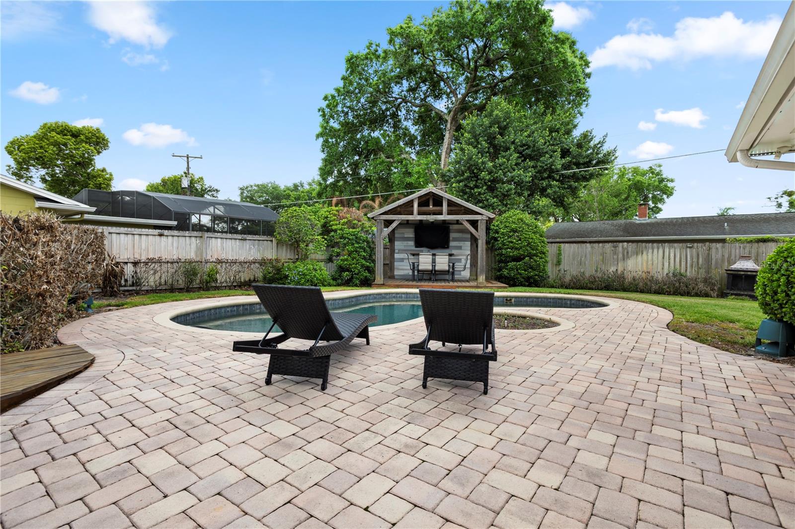 2130 DELORAINE TRL photo 3