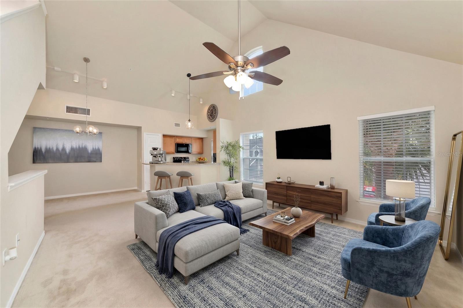5560 ROSEHILL RD #201 photo 2