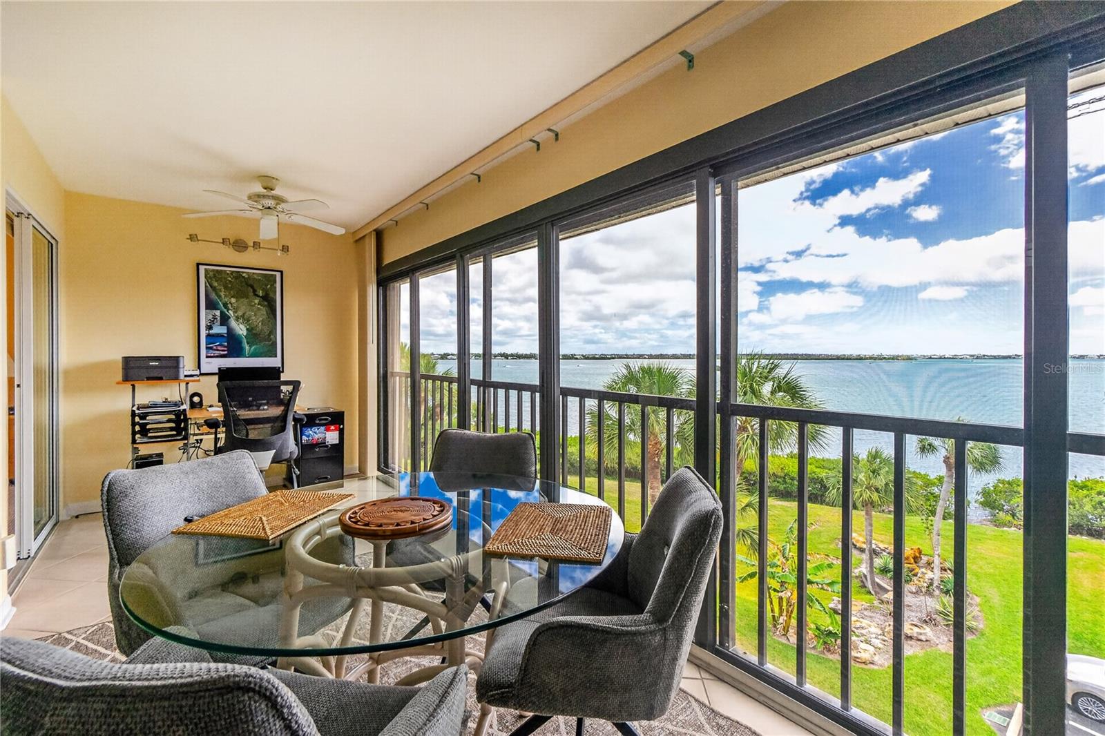 1591 BEACH RD #407 photo 3