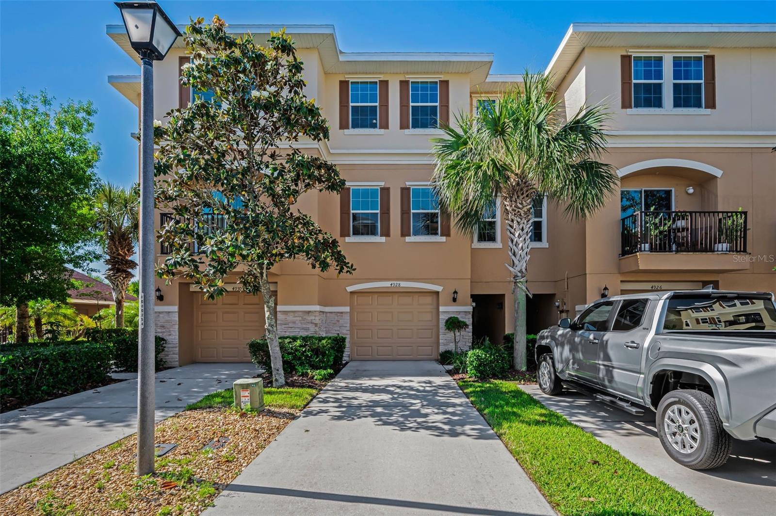 4928 HAMMERHEAD DR photo 4