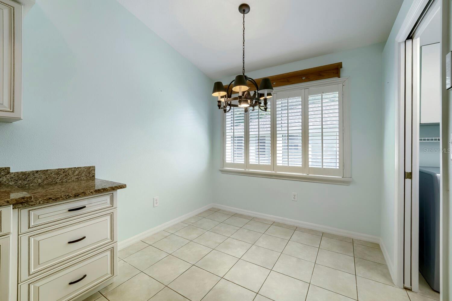 11337 CLEAR OAK CIR photo 2