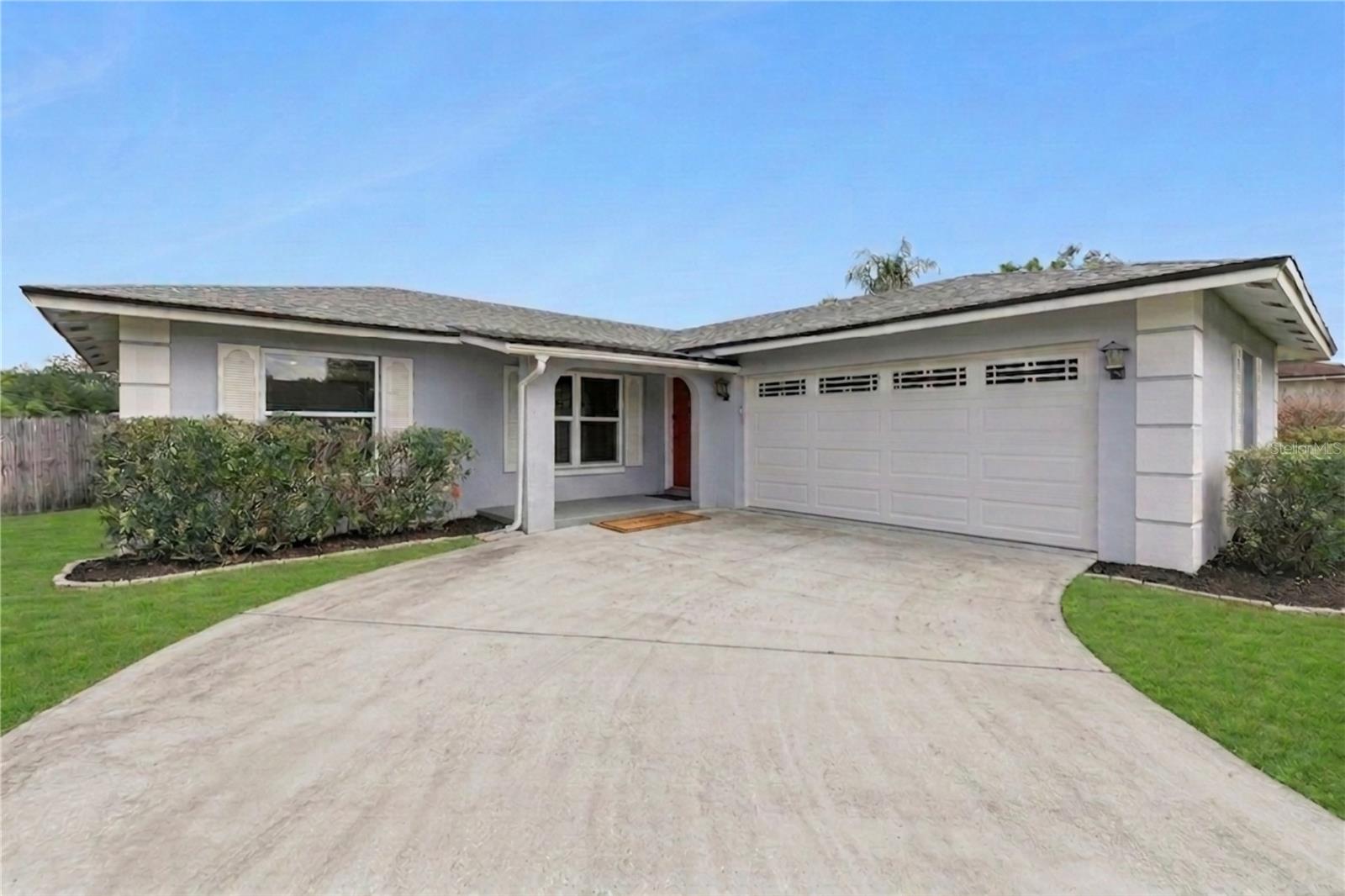 102 N SILVER CLUSTER CT photo 3