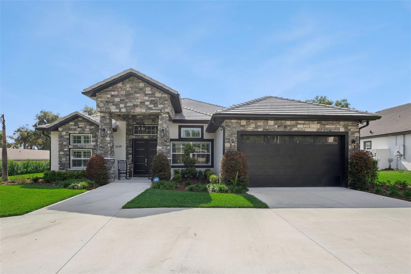 Single Family Residence