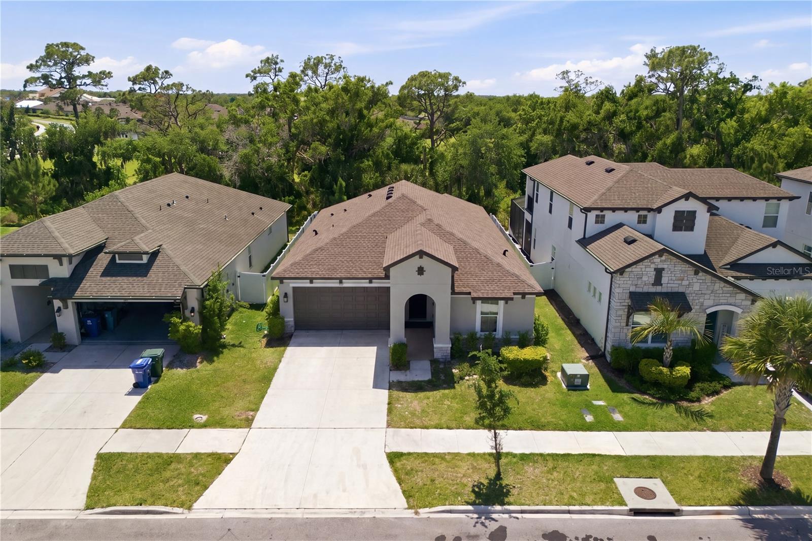 3557 SECLUDED CT photo 2