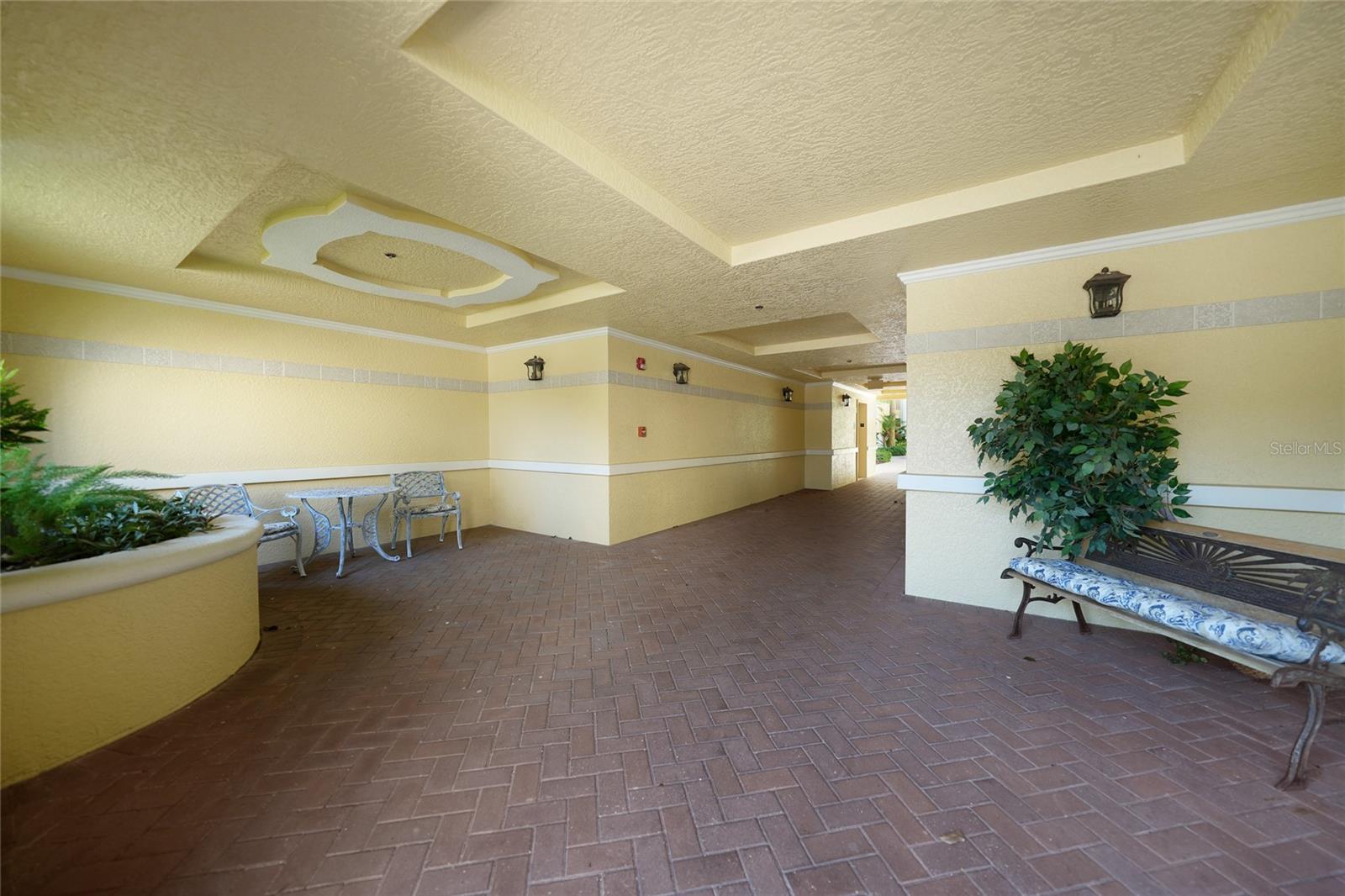 255 W END DR #3306 photo 5