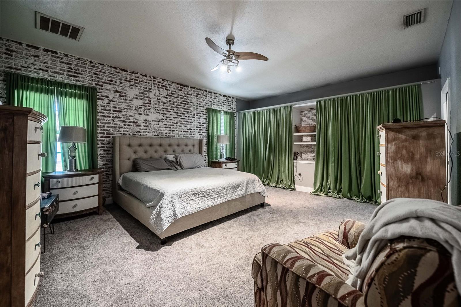 5067 LAYTON LANE photo 3