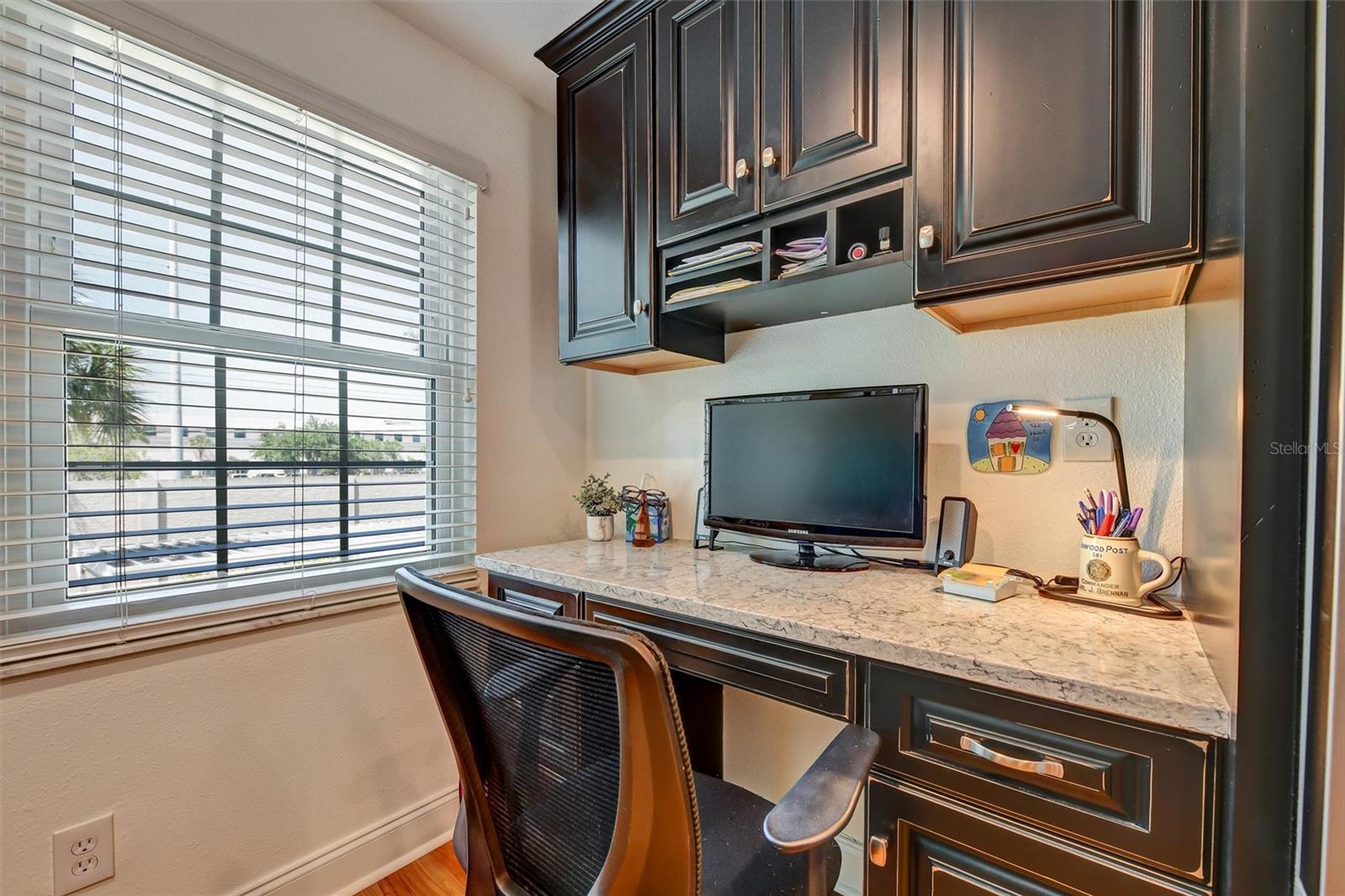 8352 MEADOWBROOK DR #10 photo 5