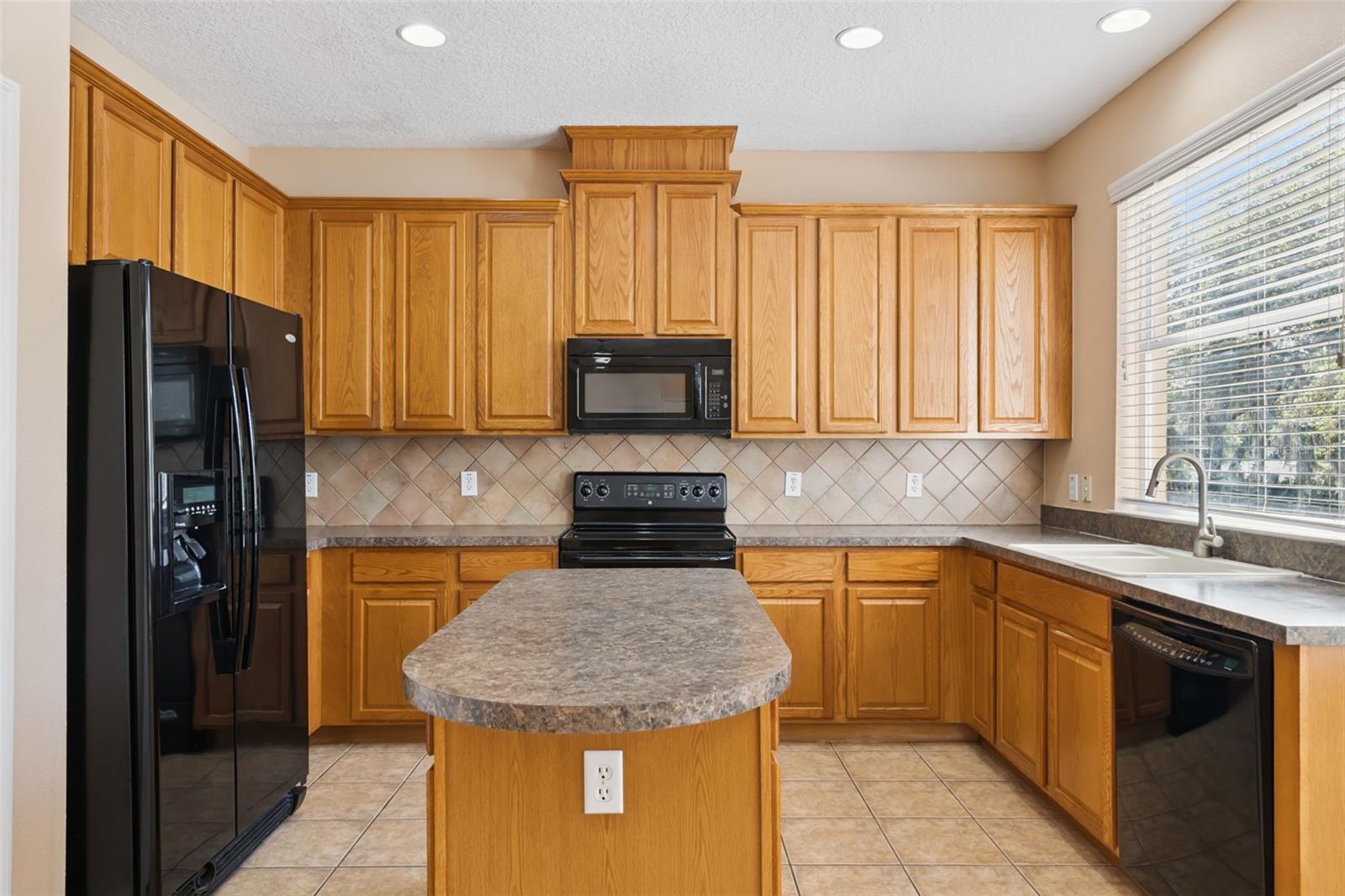 2692 CEDAR KNOLL DR photo 4