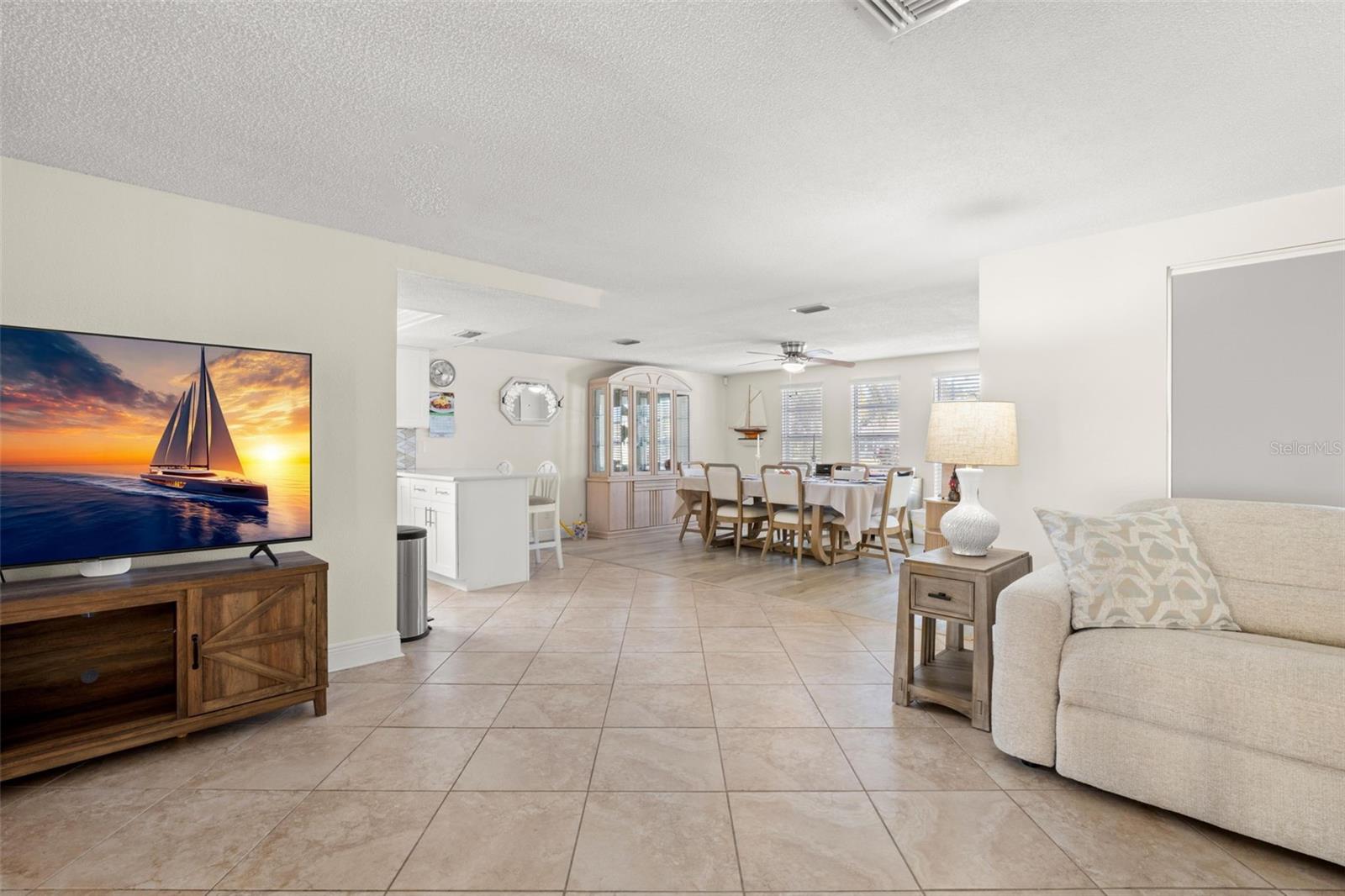 7418 ISLANDER LN photo 5