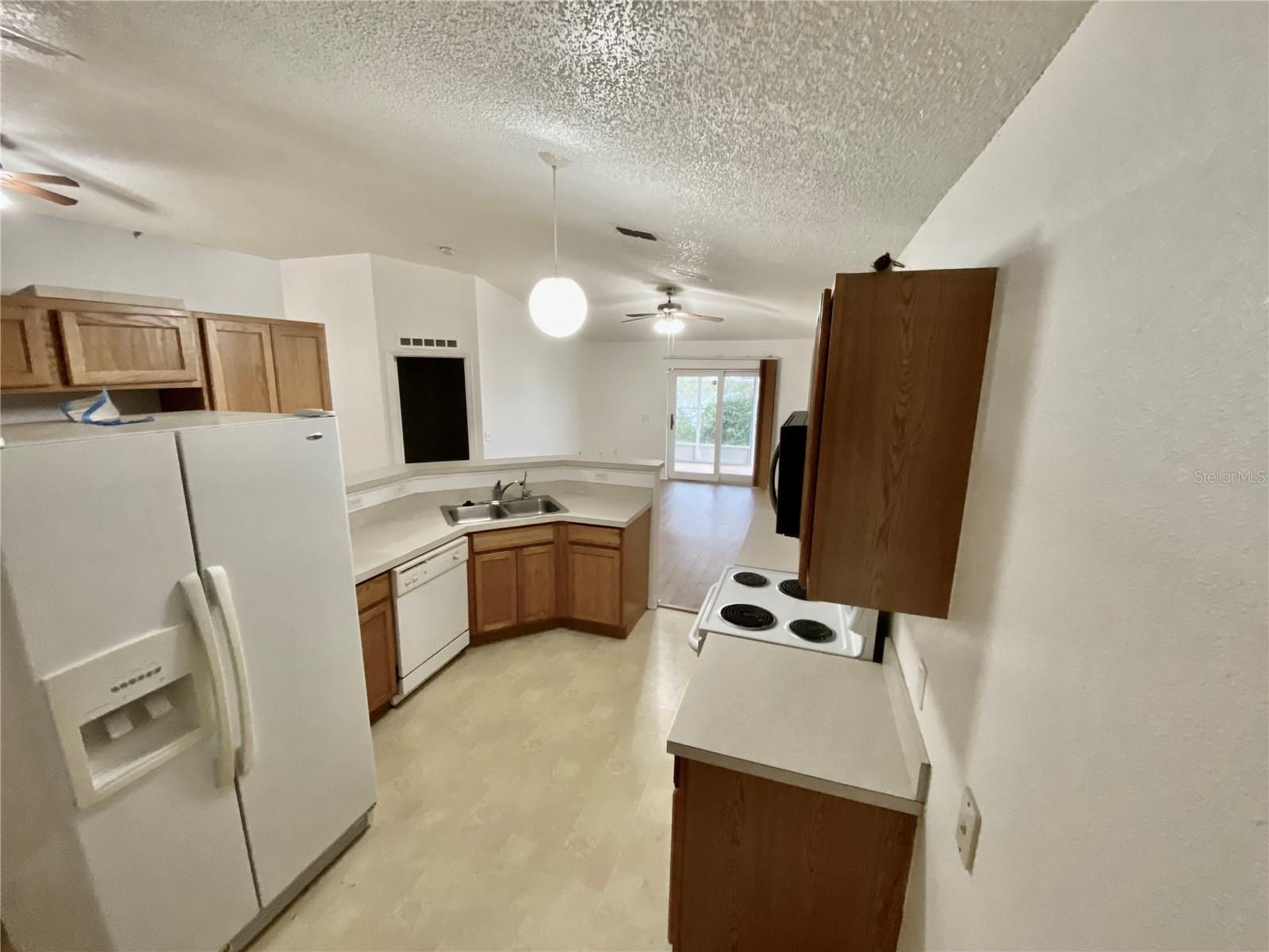 3992 WARBLER DR photo 5