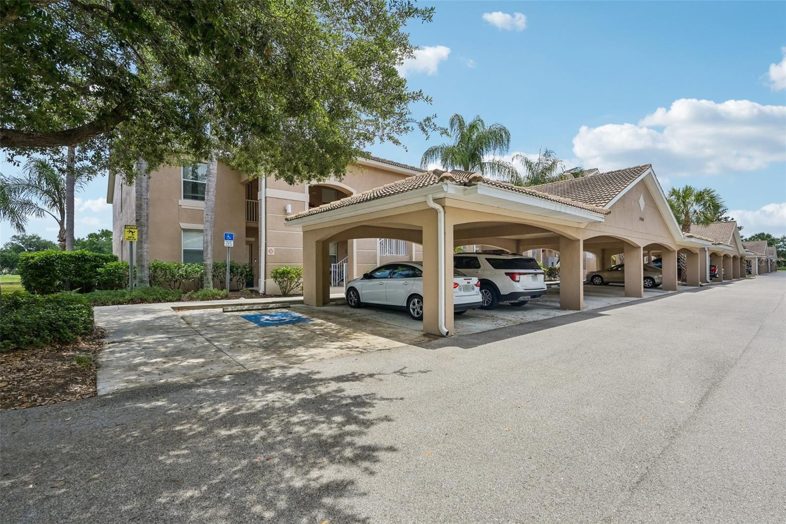 1003 FAIRWAYCOVE LN #201 photo 4