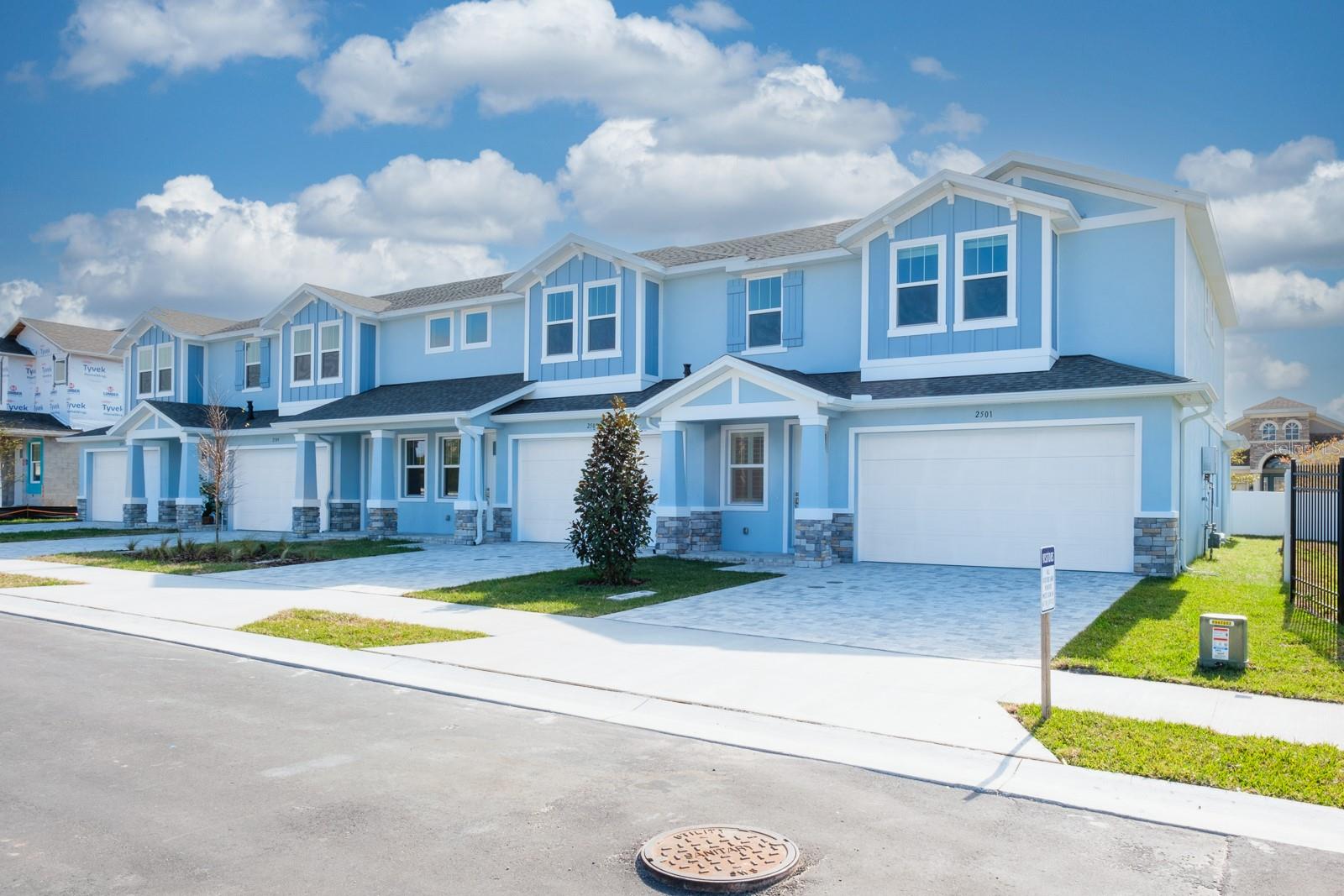 2504 MARIO WAY photo 2