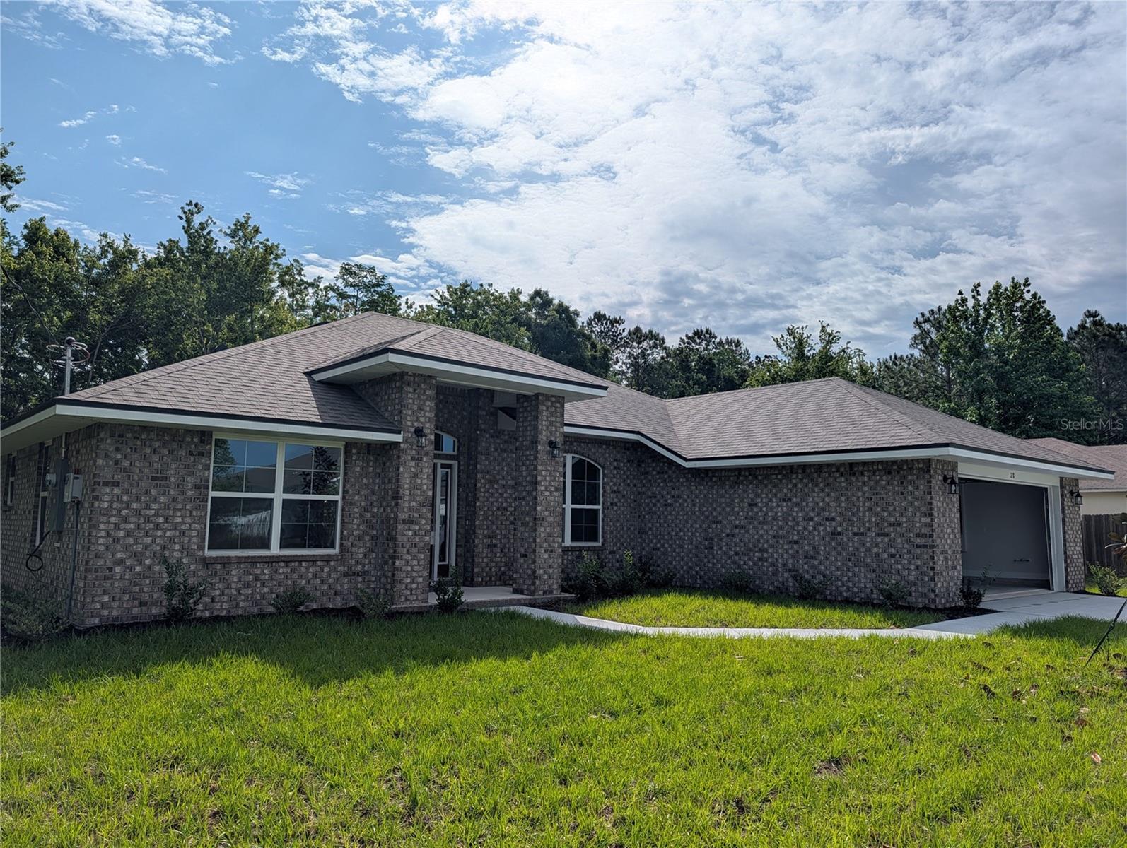 128 BIRD OF PARADISE DR photo 3